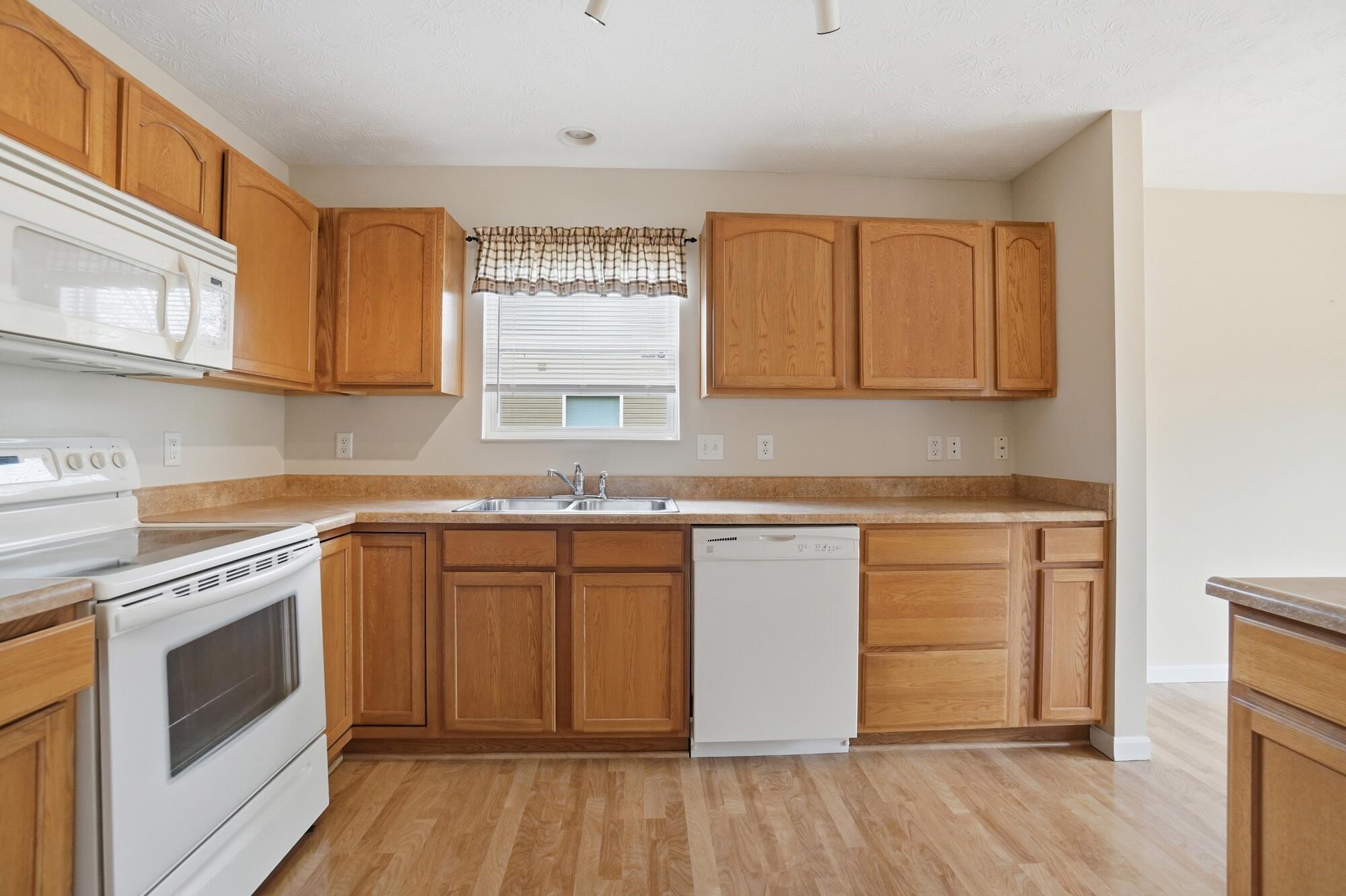 1840 Hunters Ridge Drive, Troy, Ohio 45373