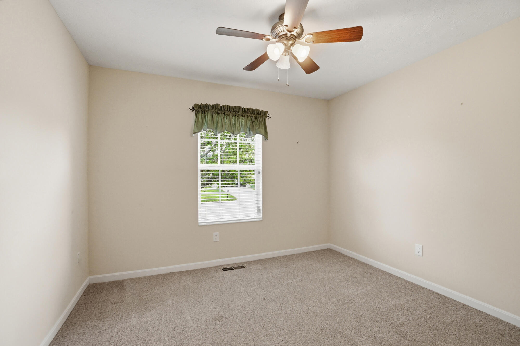 1840 Hunters Ridge Drive, Troy, Ohio 45373