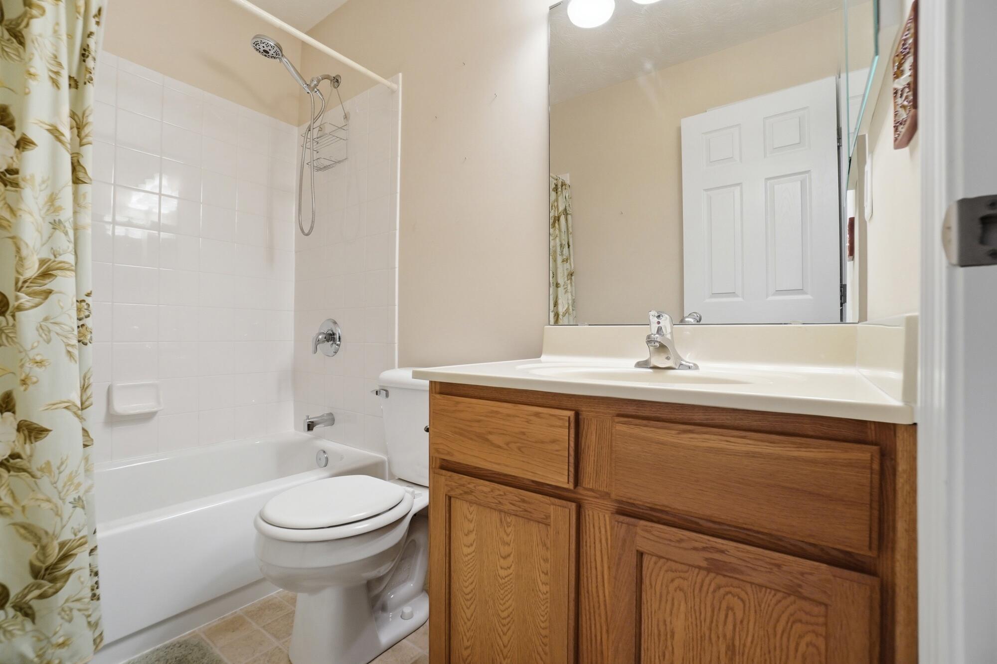 1840 Hunters Ridge Drive, Troy, Ohio 45373