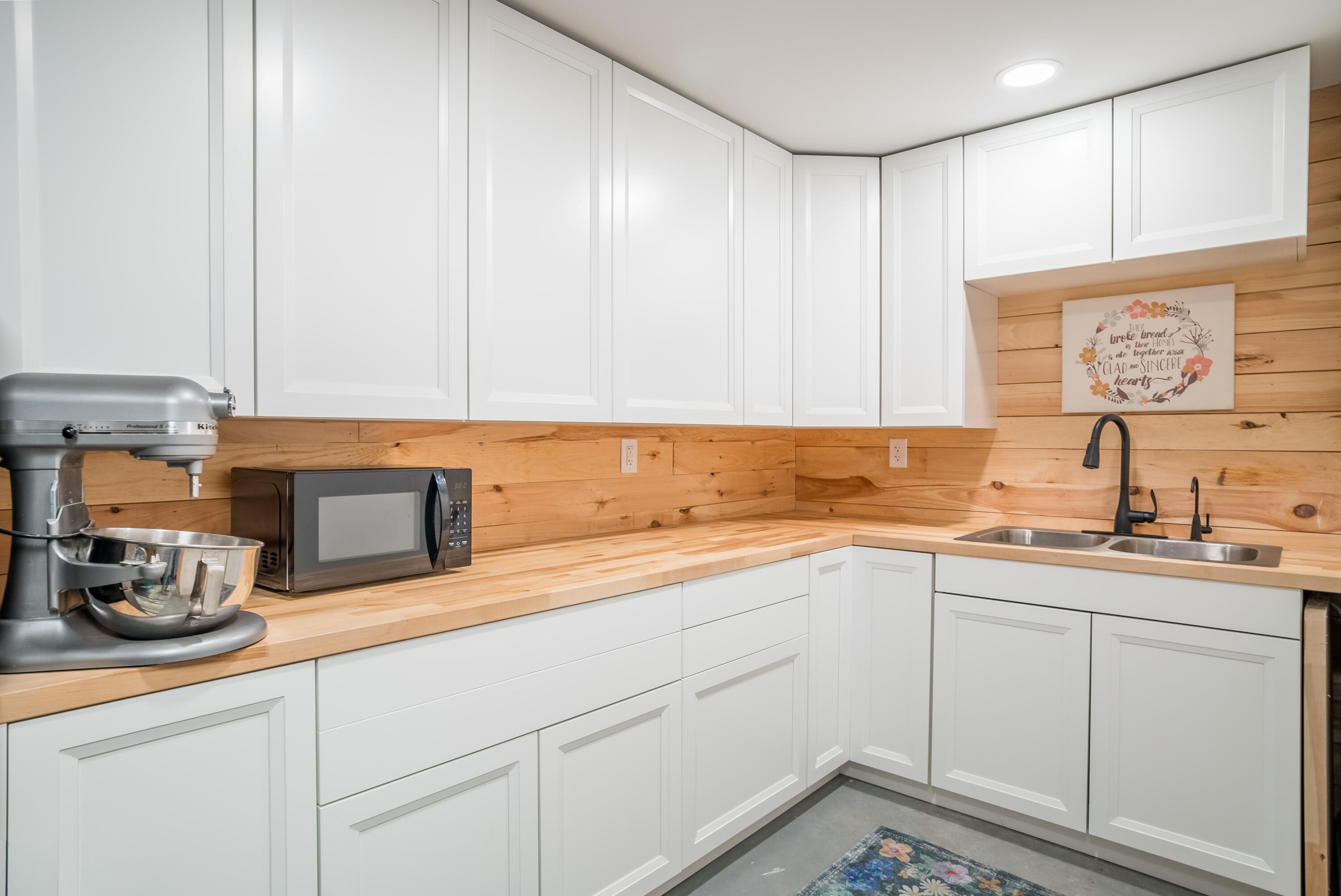 8555 Lochard Road, Sidney, Ohio 45365