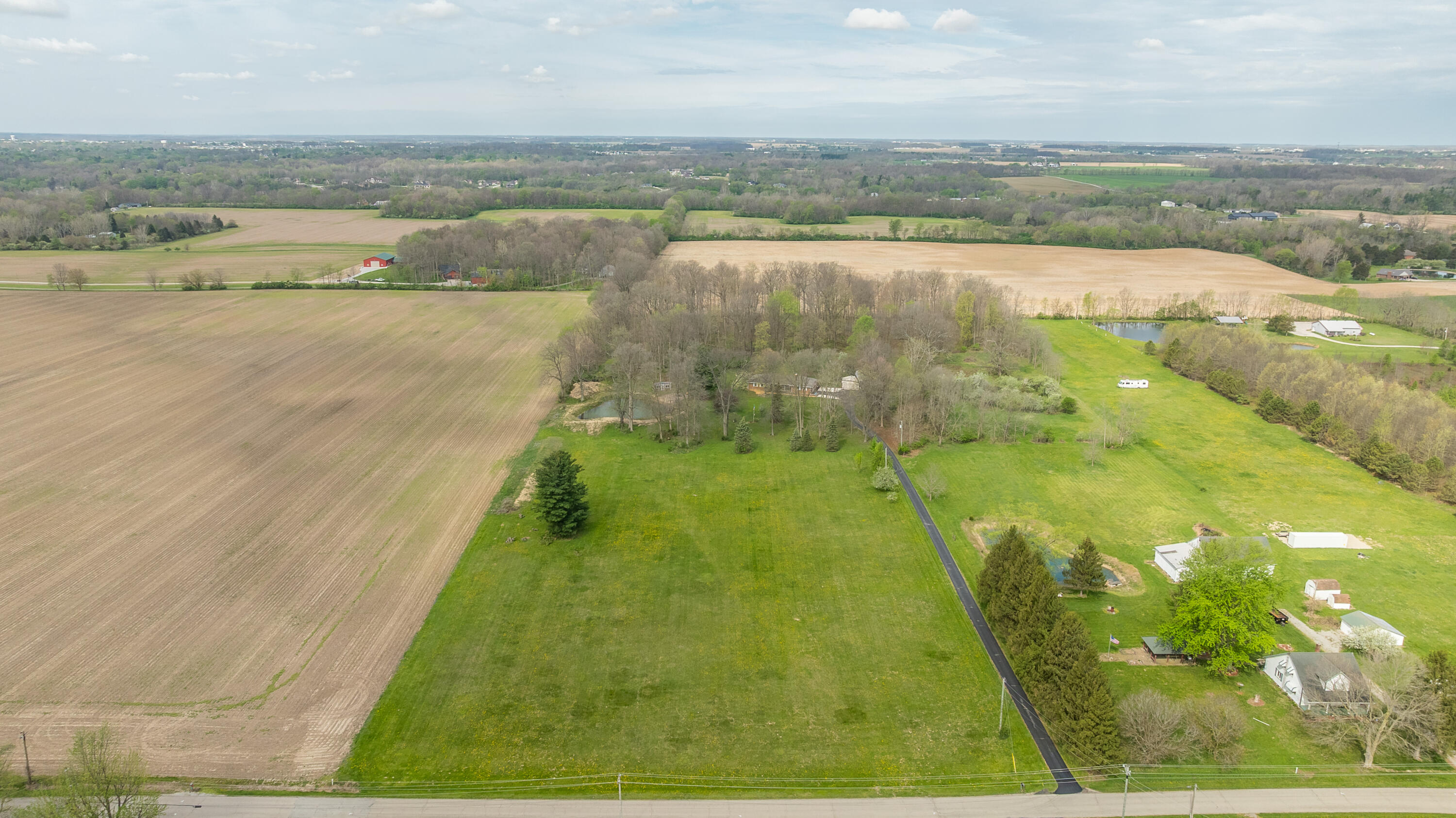 8555 Lochard Road, Sidney, Ohio 45365