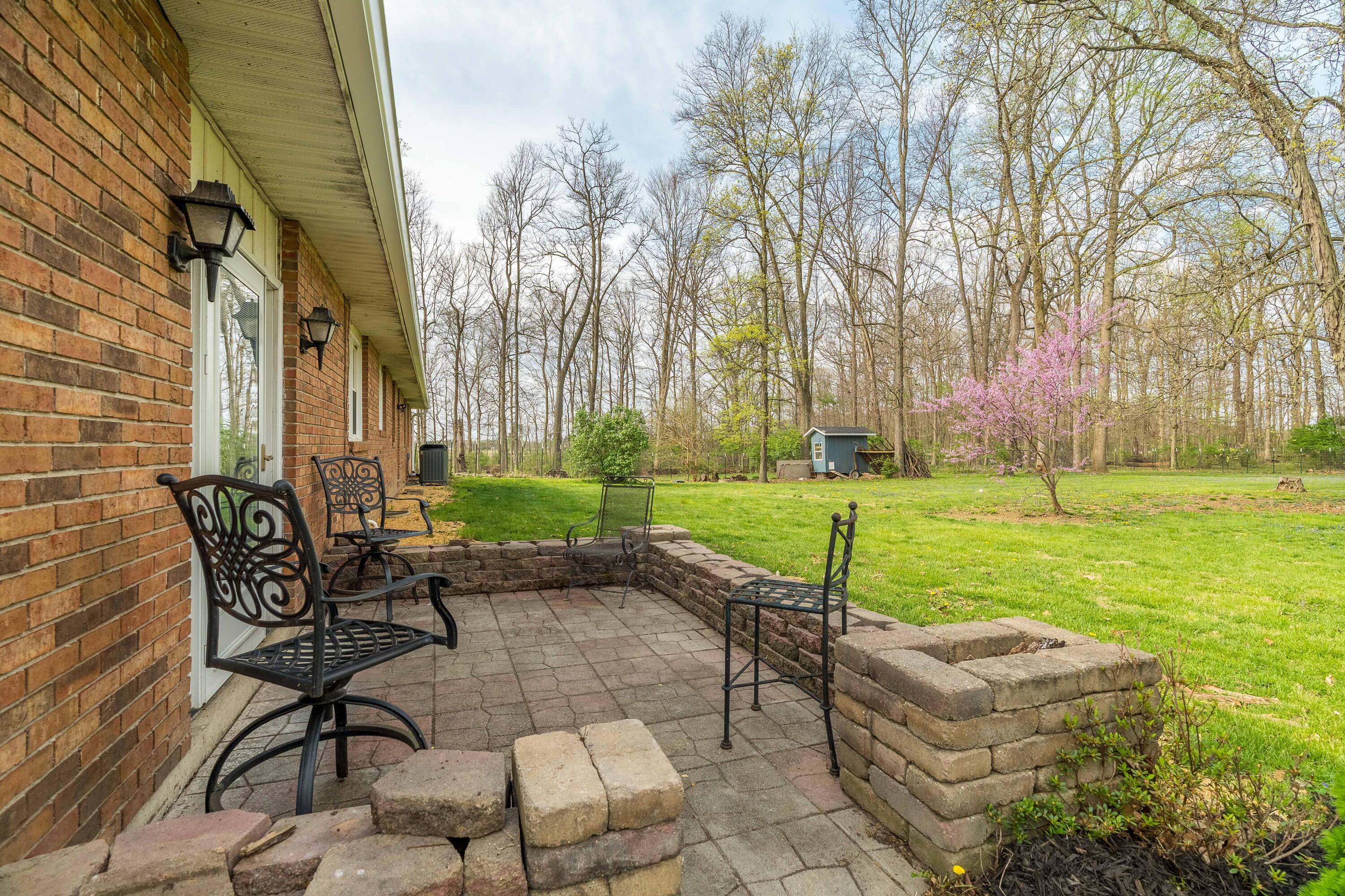 8555 Lochard Road, Sidney, Ohio 45365