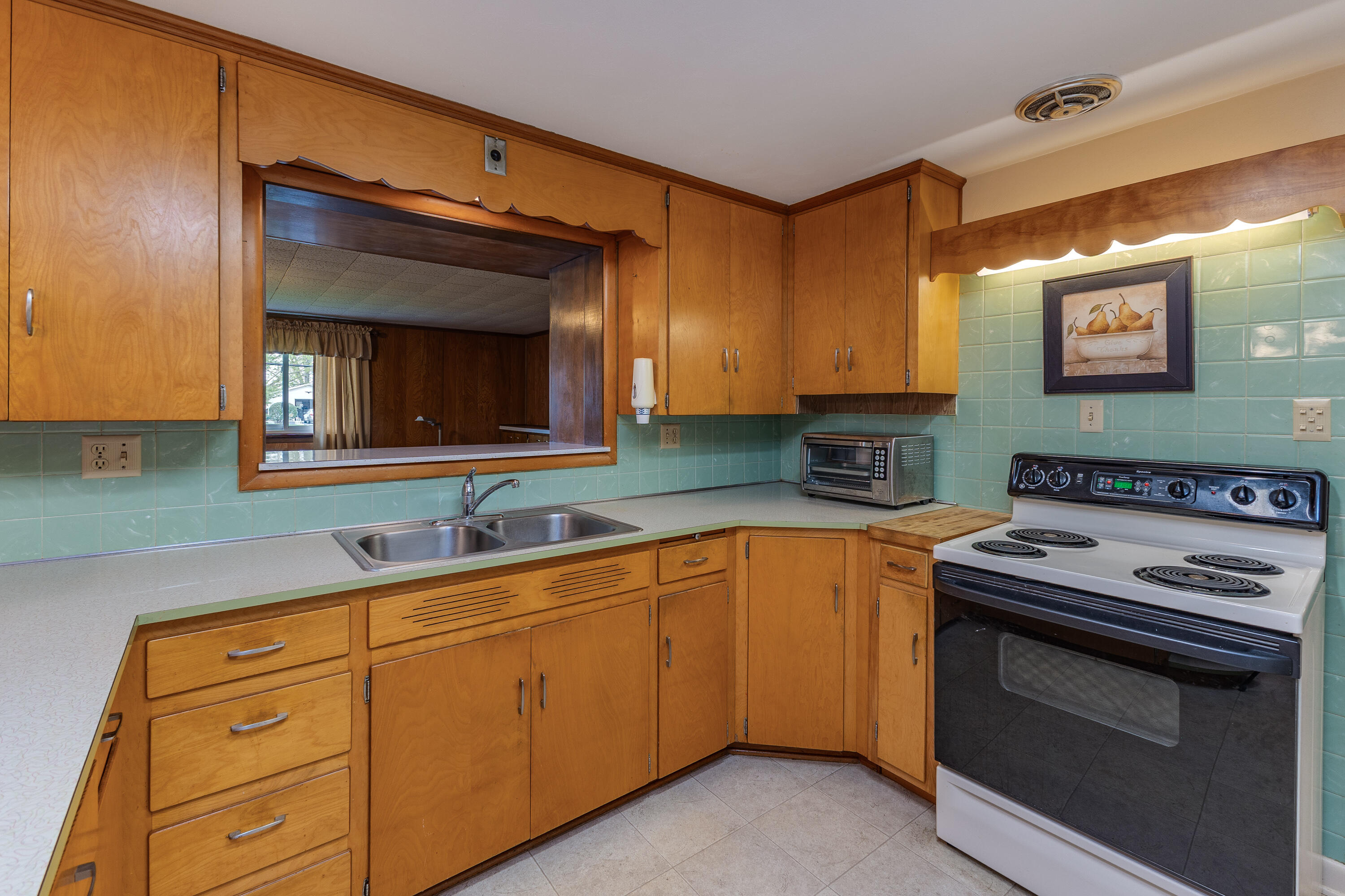 305 Sharon Drive, Covington, Ohio 45318