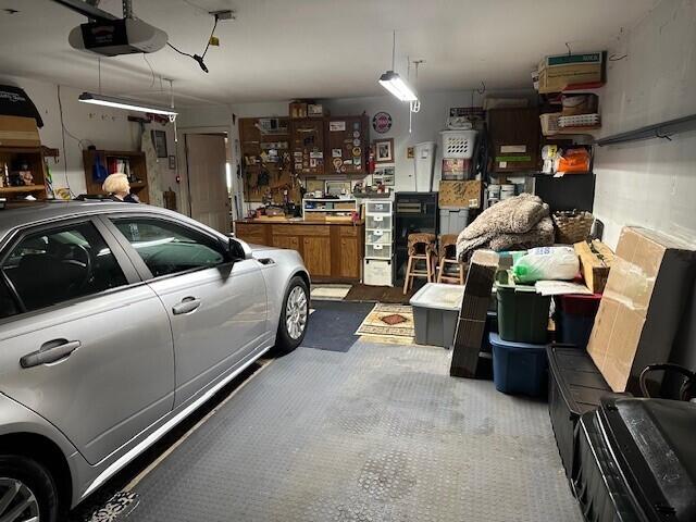 2483 Foxchase Court, Troy, Ohio 45373