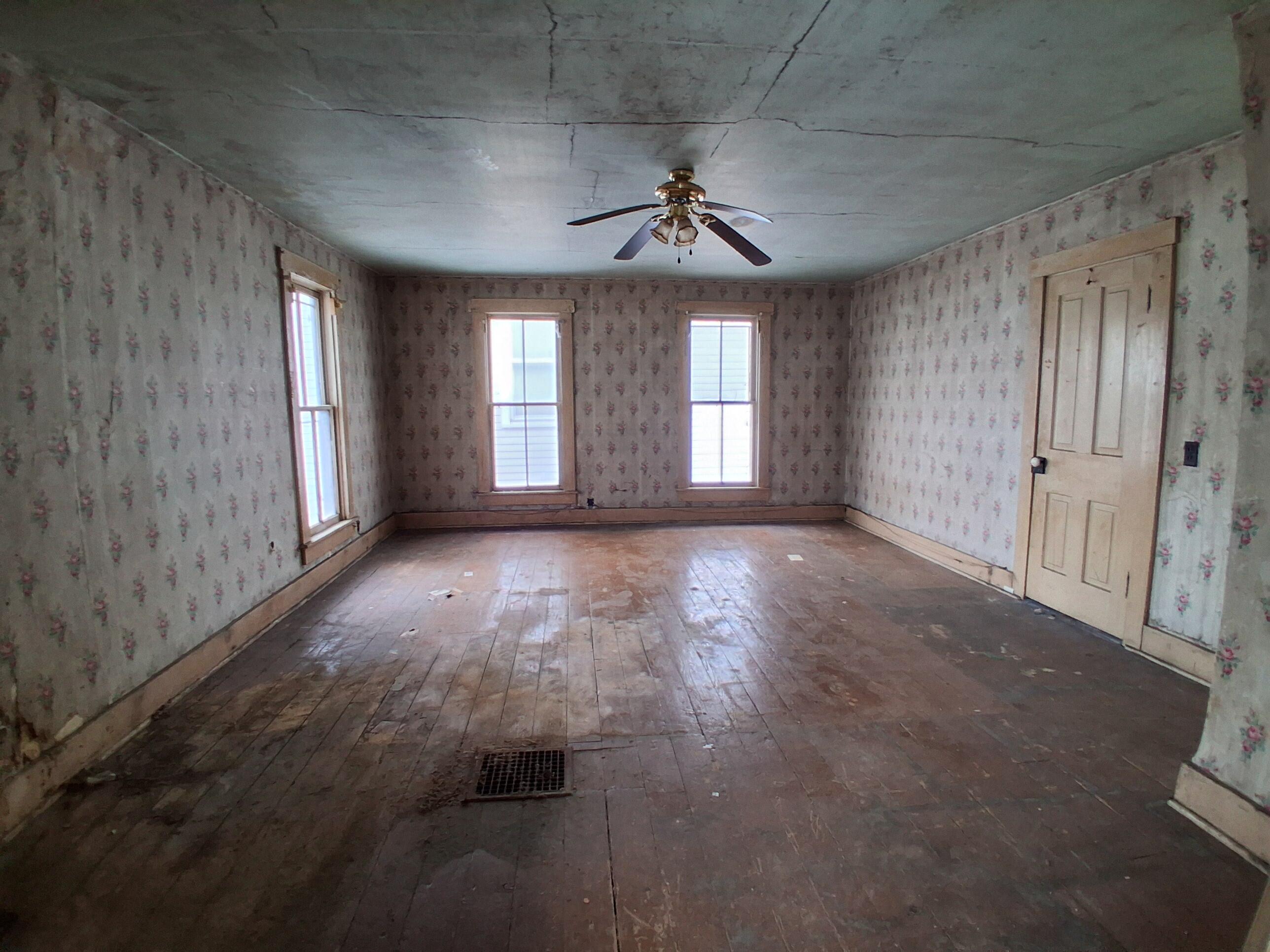 1126 Oak Street, Springfield, Ohio 45505