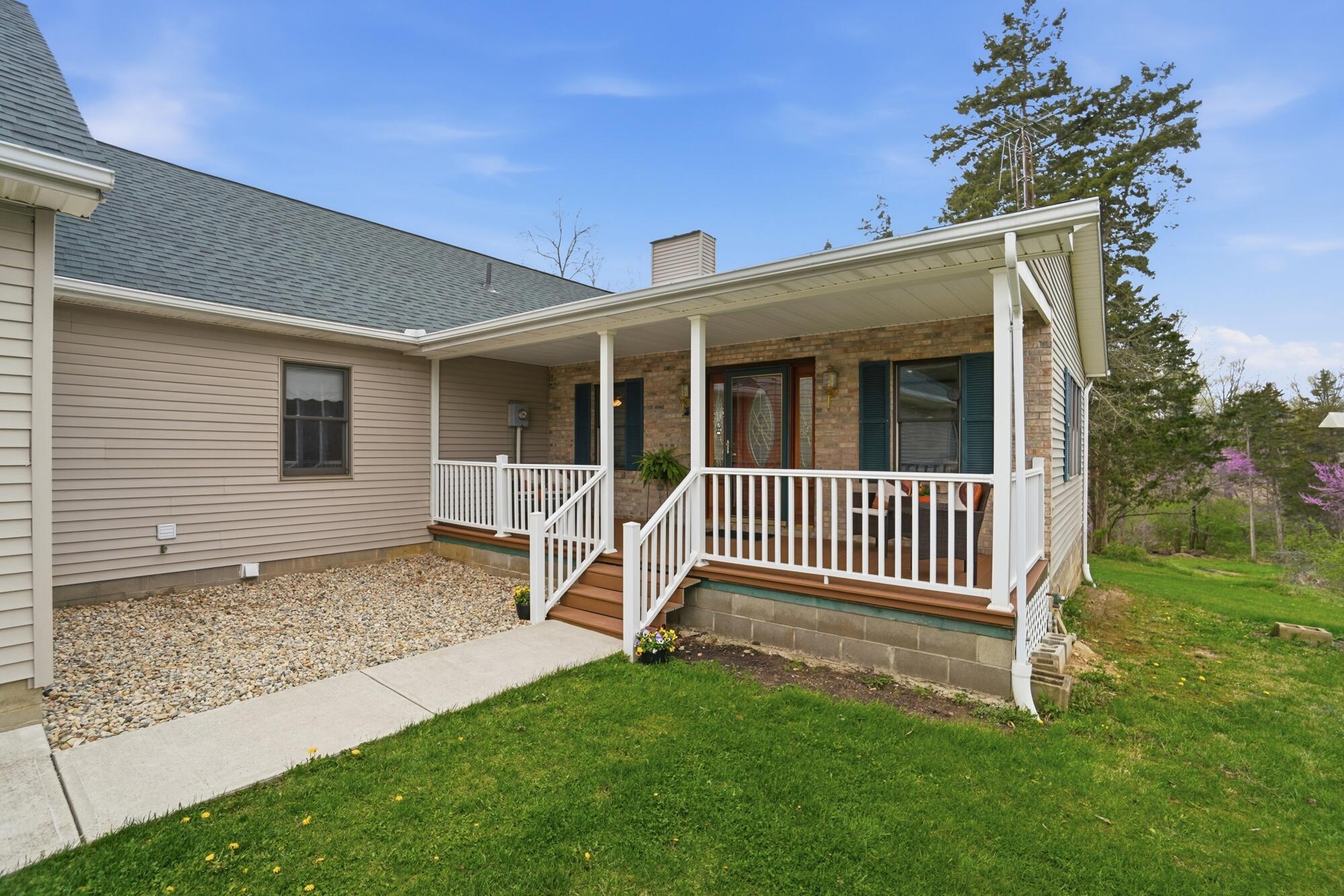 7553 Coffin Station Road, Springfield, Ohio 45502