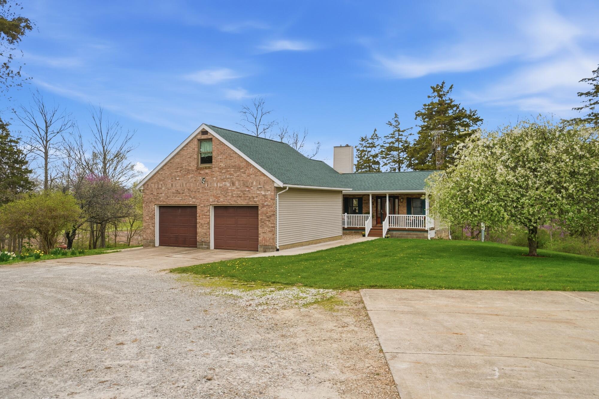 7553 Coffin Station Road, Springfield, Ohio 45502