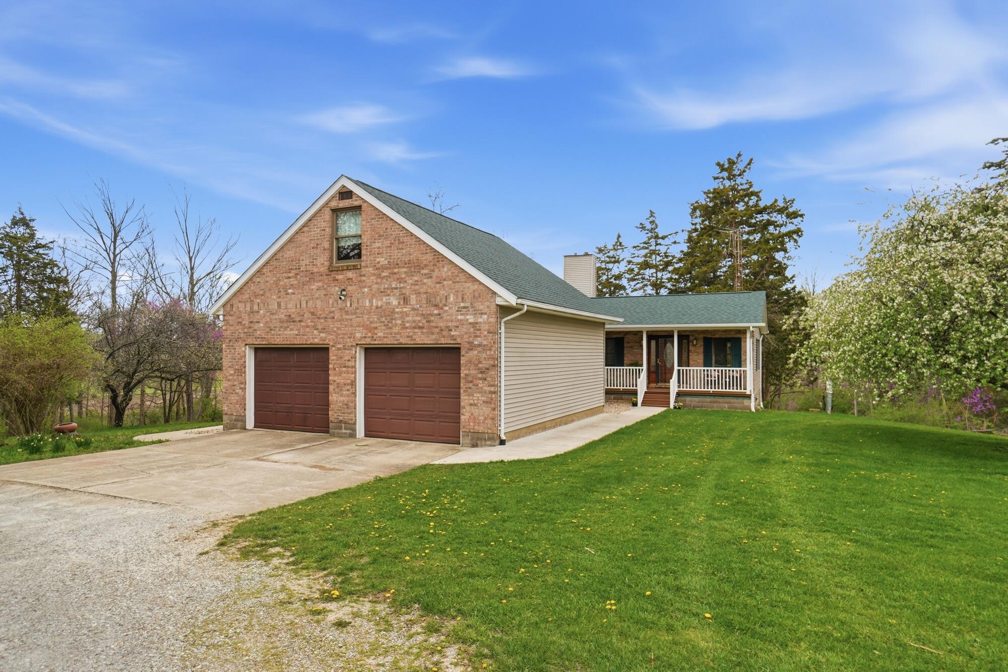 7553 Coffin Station Road, Springfield, Ohio 45502