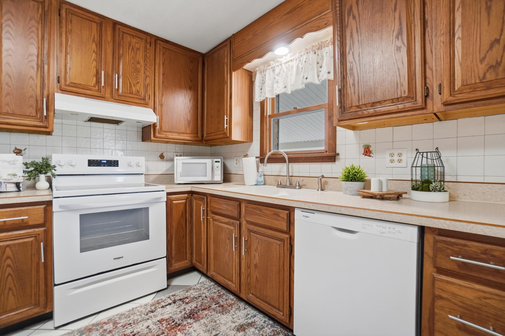 7553 Coffin Station Road, Springfield, Ohio 45502