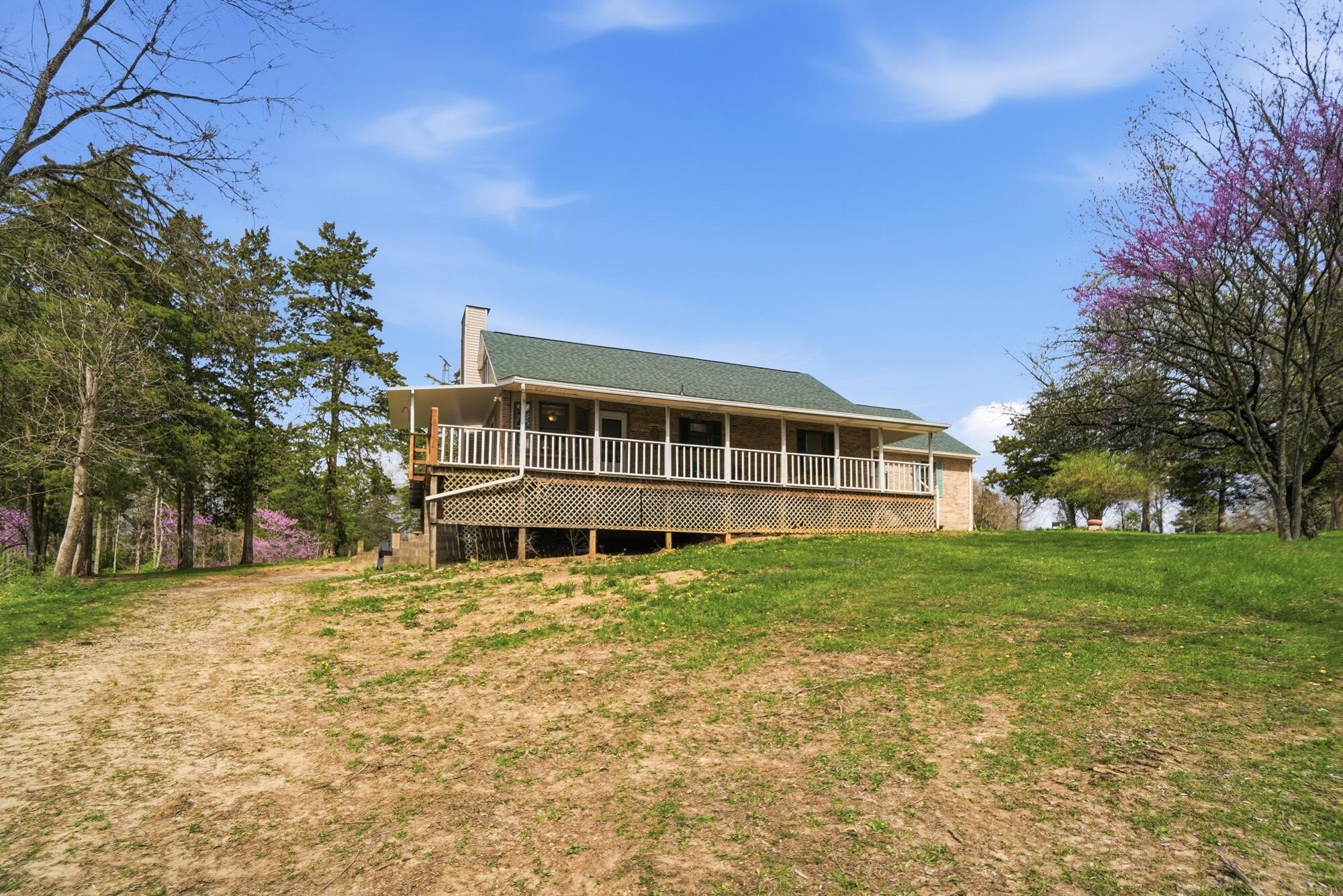 7553 Coffin Station Road, Springfield, Ohio 45502