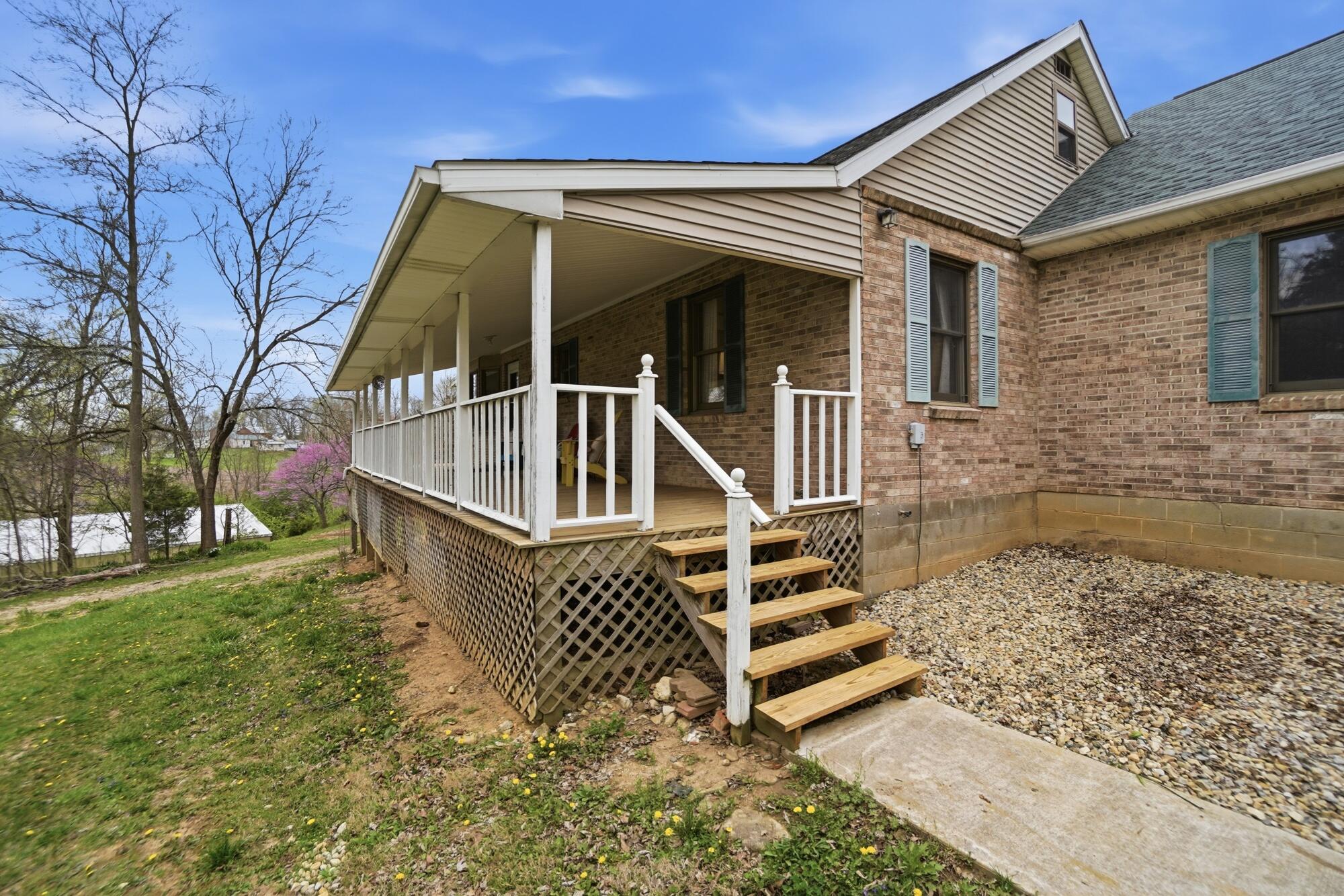 7553 Coffin Station Road, Springfield, Ohio 45502