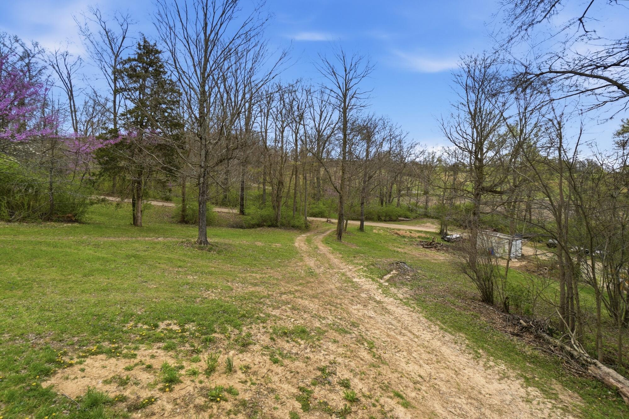 7553 Coffin Station Road, Springfield, Ohio 45502