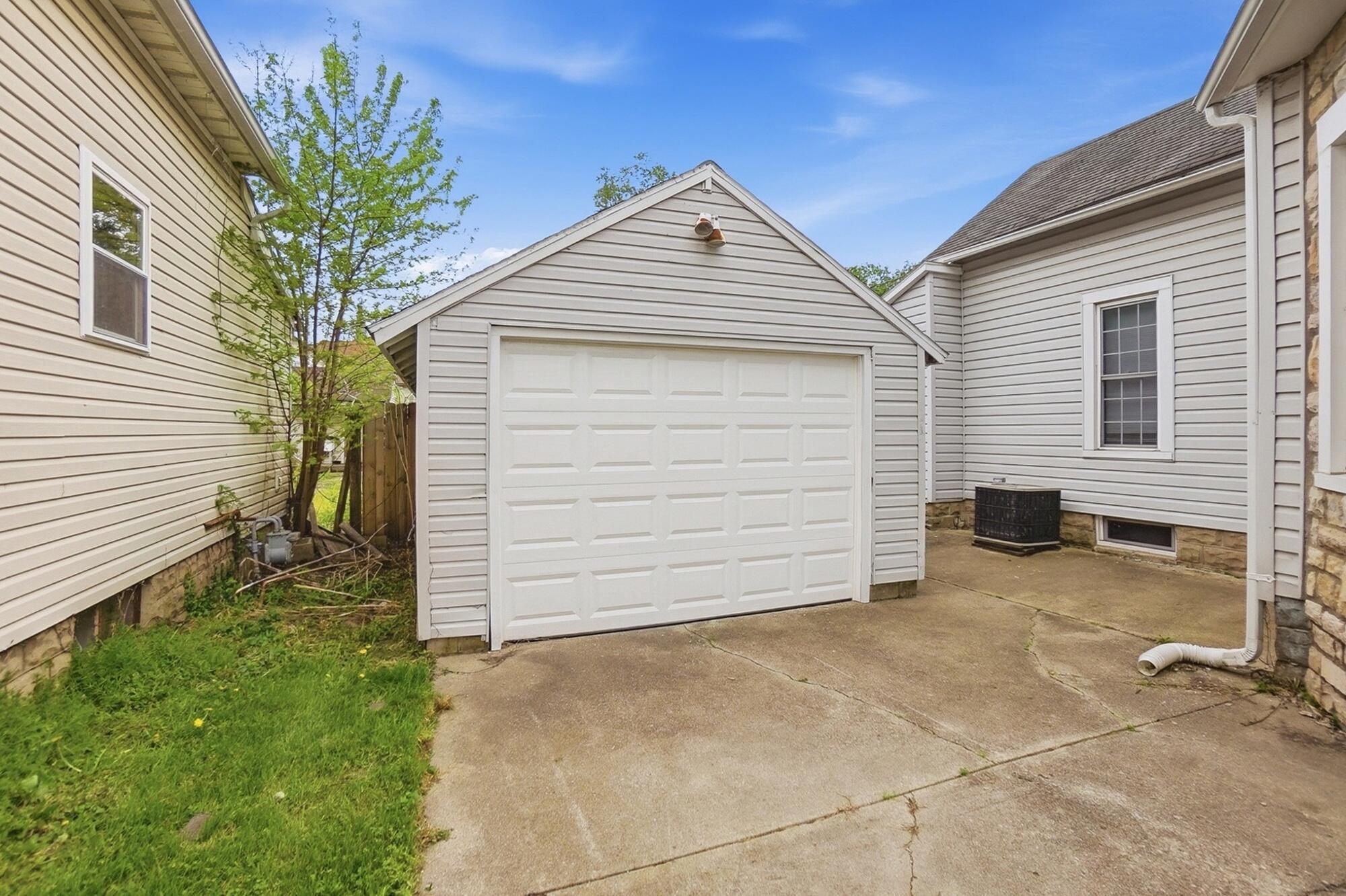 1823 Edwards Avenue, Springfield, Ohio 45503