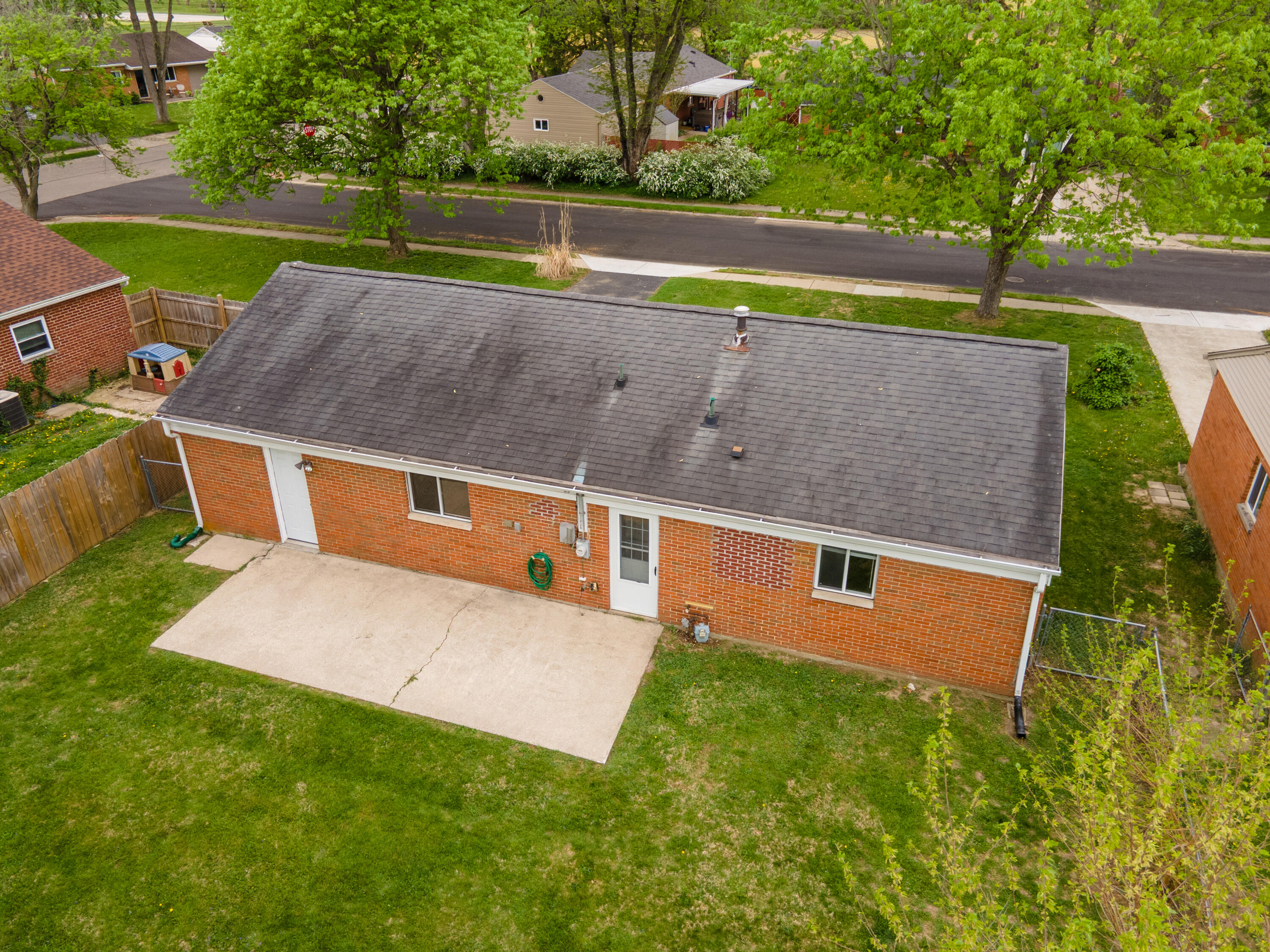 253 Lutz Drive, Englewood, Ohio 45322