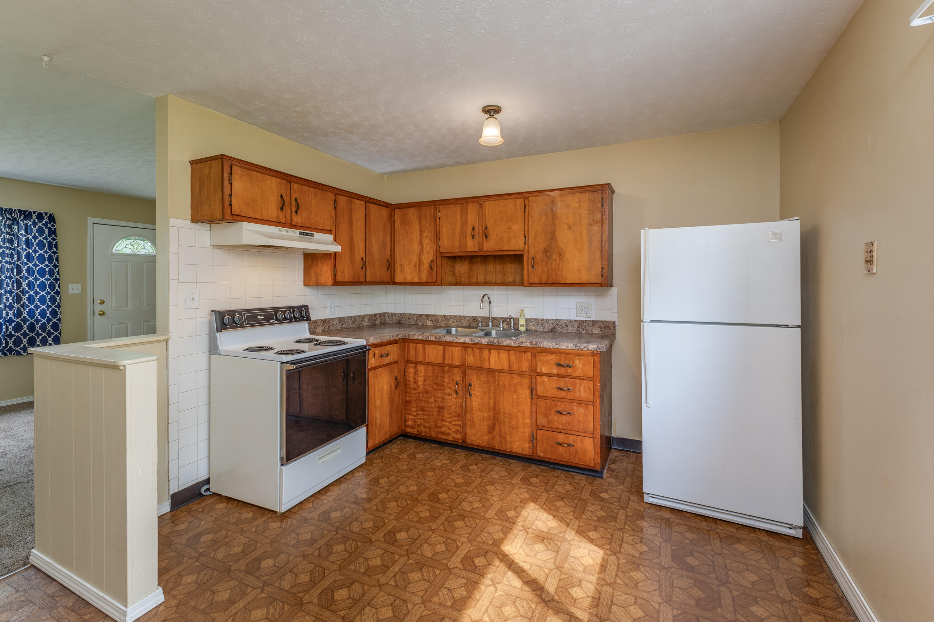 253 Lutz Drive, Englewood, Ohio 45322