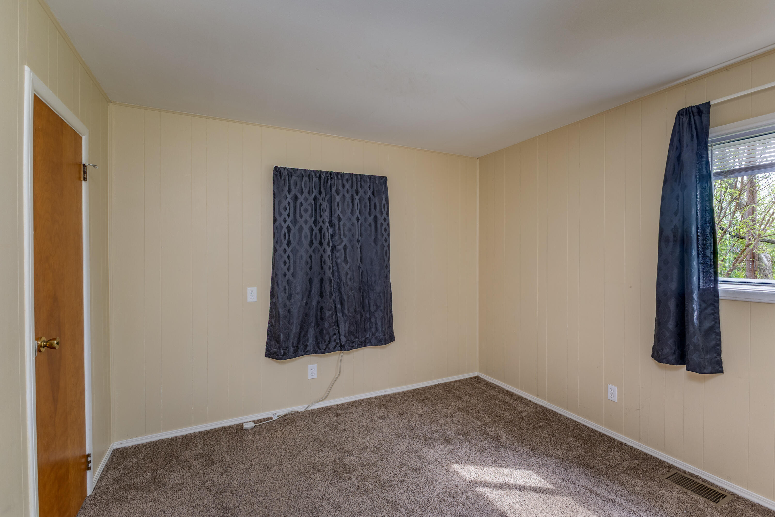 253 Lutz Drive, Englewood, Ohio 45322