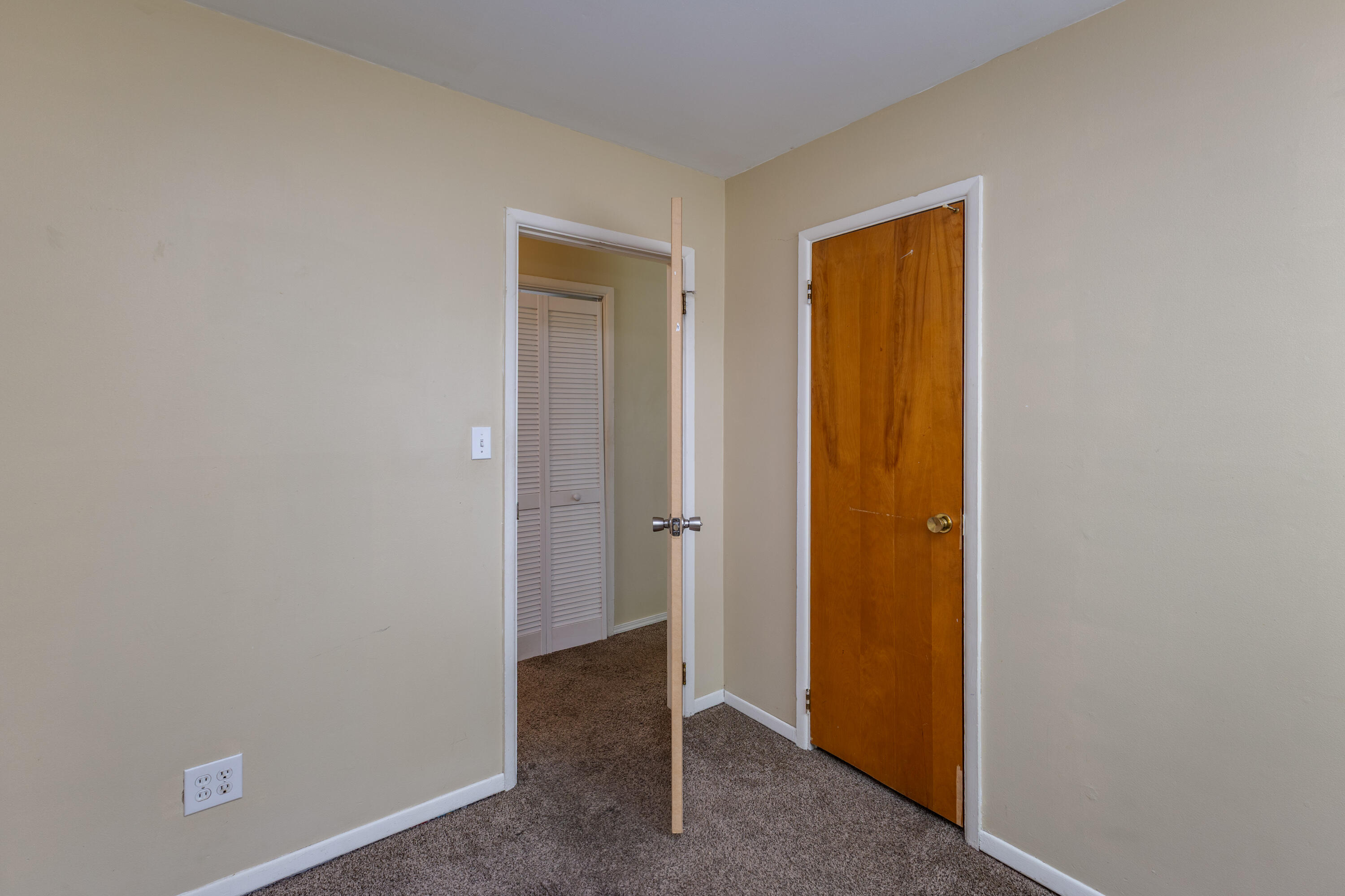 253 Lutz Drive, Englewood, Ohio 45322