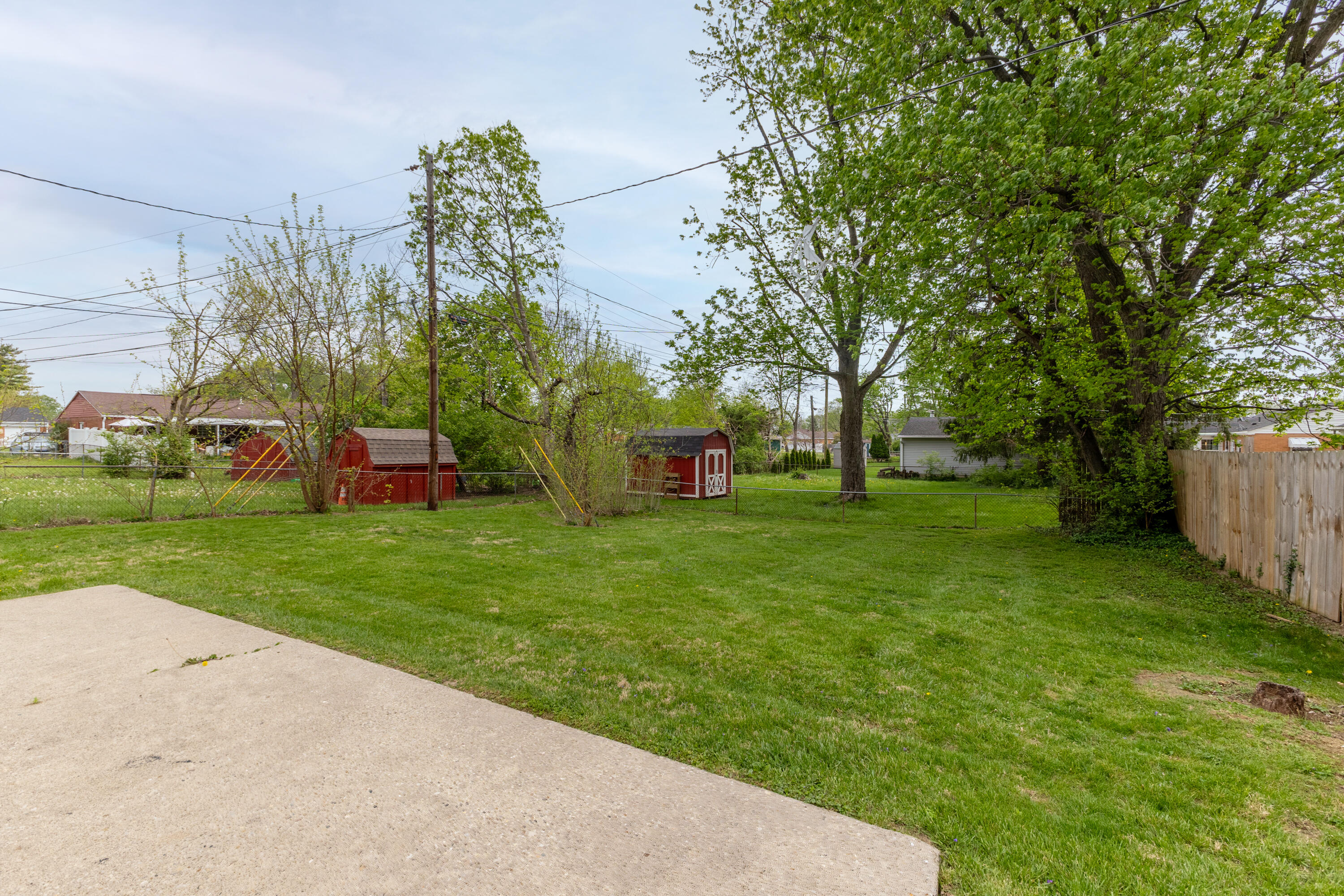 253 Lutz Drive, Englewood, Ohio 45322