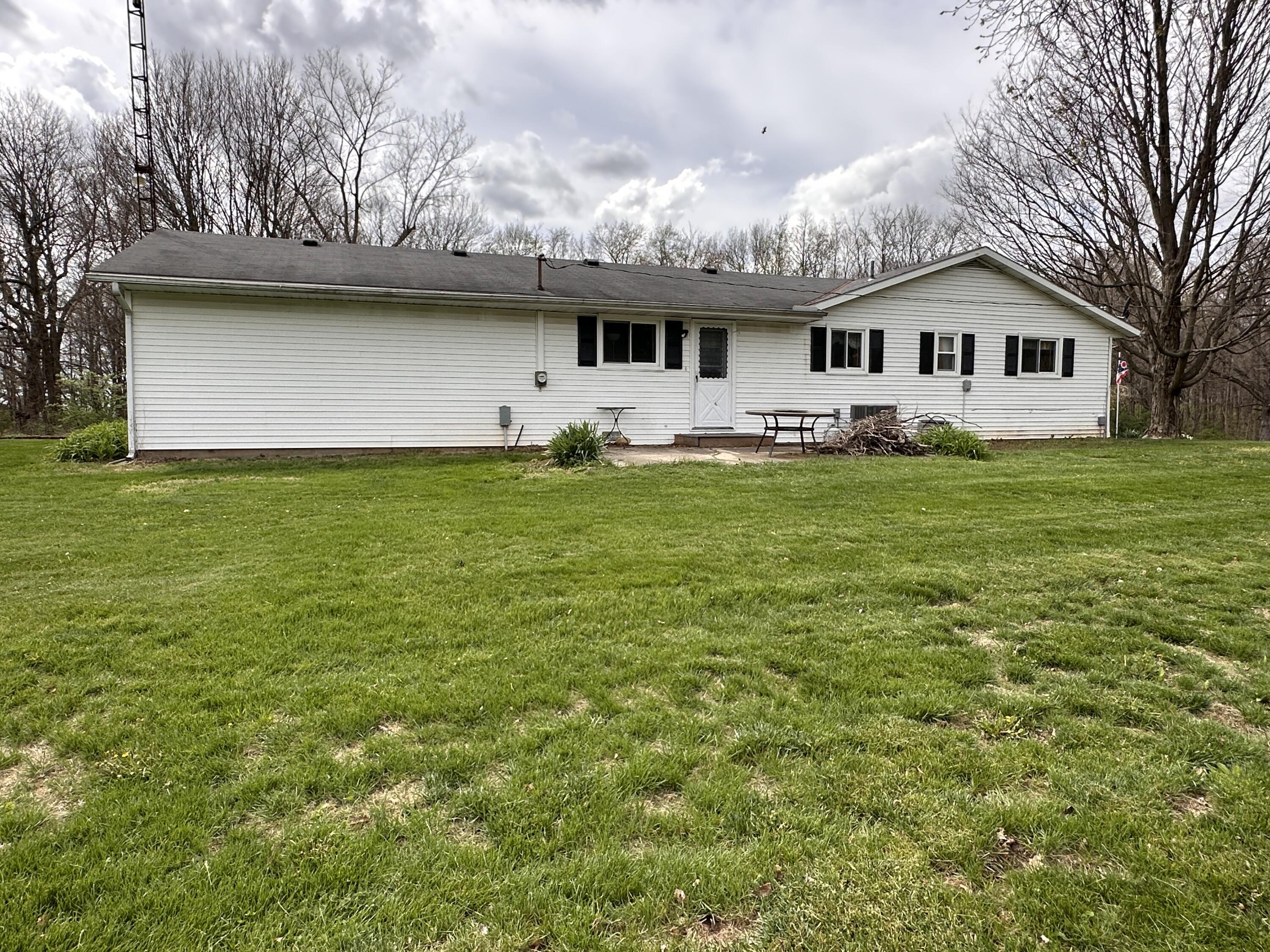 2351 Carriage Hill Drive, Bellefontaine, Ohio 43311
