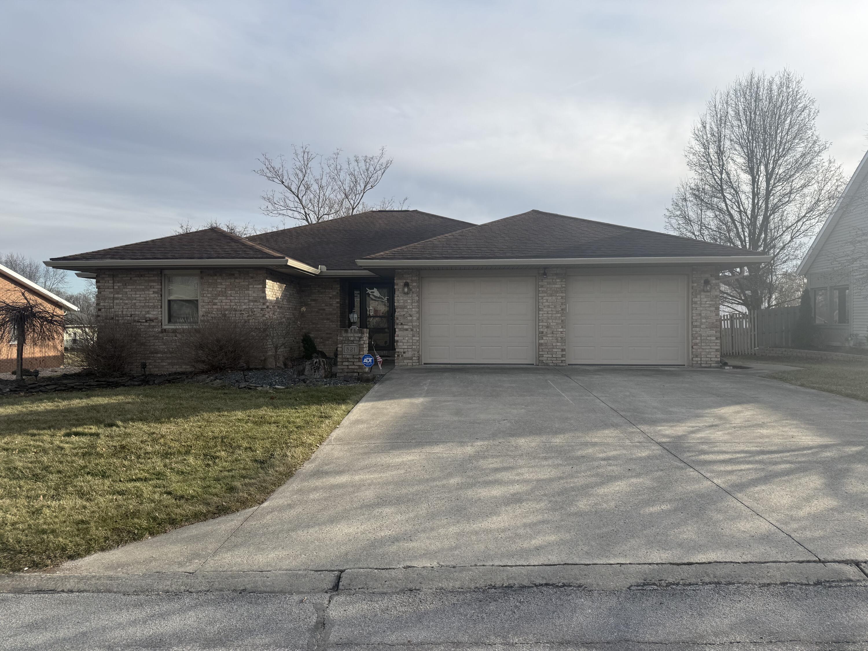 821 Helen Drive, Wapakoneta, Ohio 45895