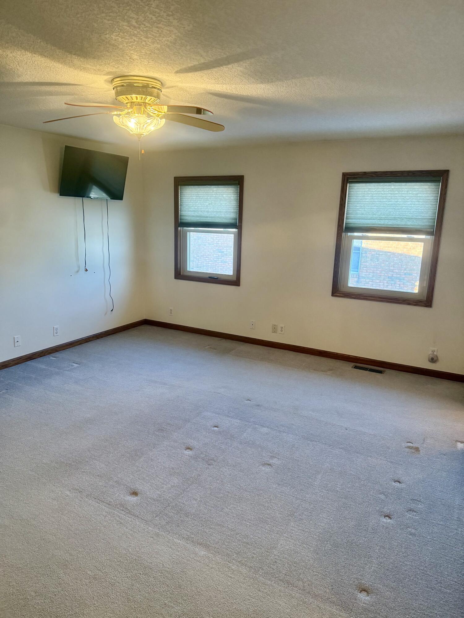 821 Helen Drive, Wapakoneta, Ohio 45895