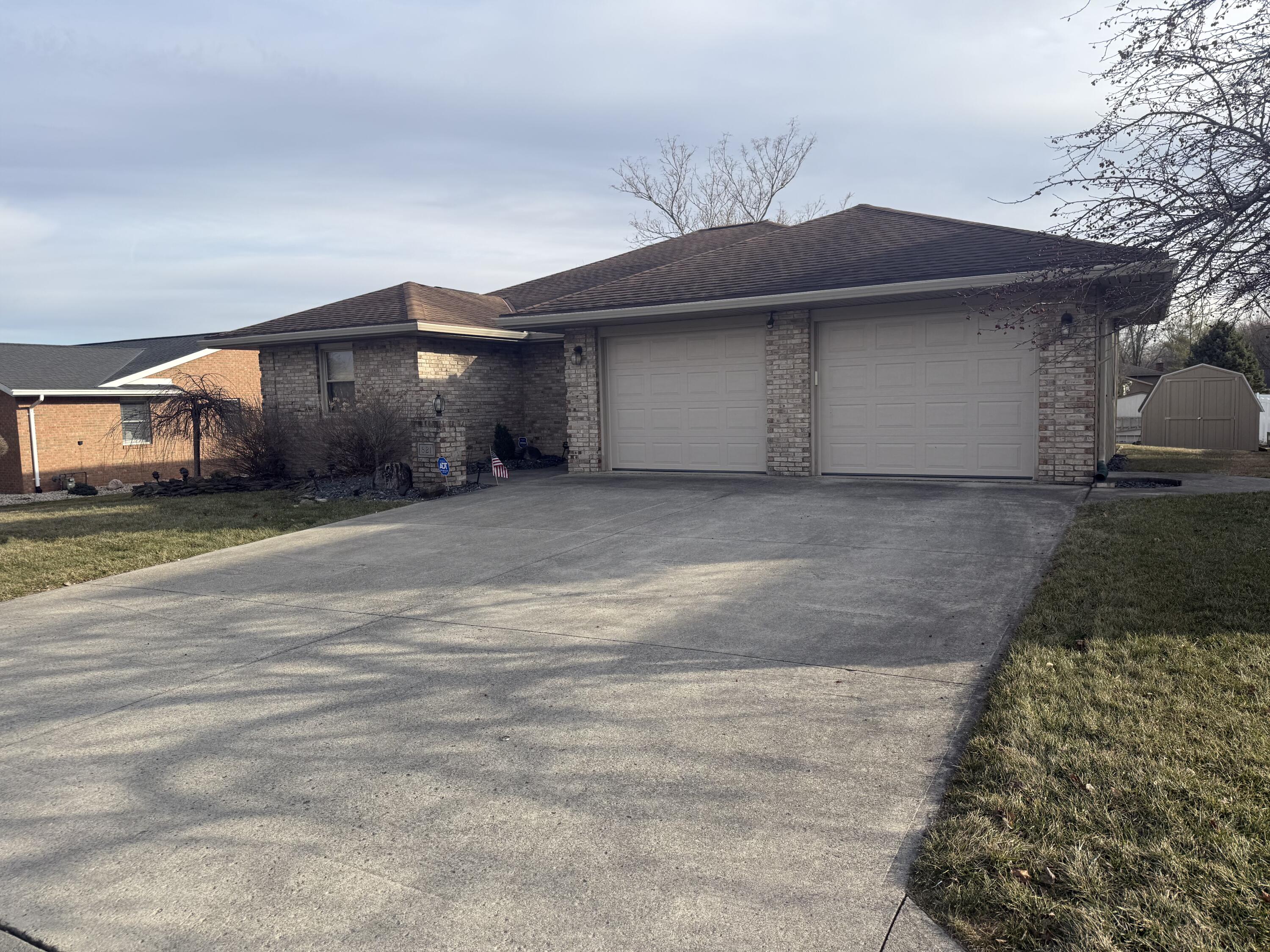 821 Helen Drive, Wapakoneta, Ohio 45895