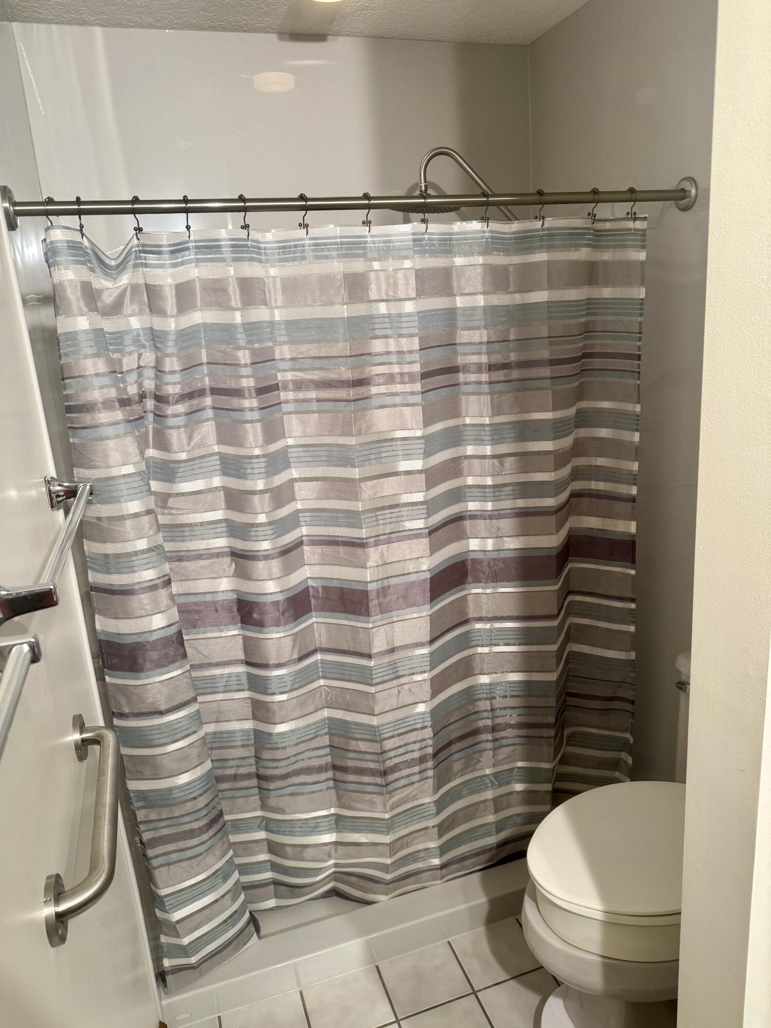 821 Helen Drive, Wapakoneta, Ohio 45895