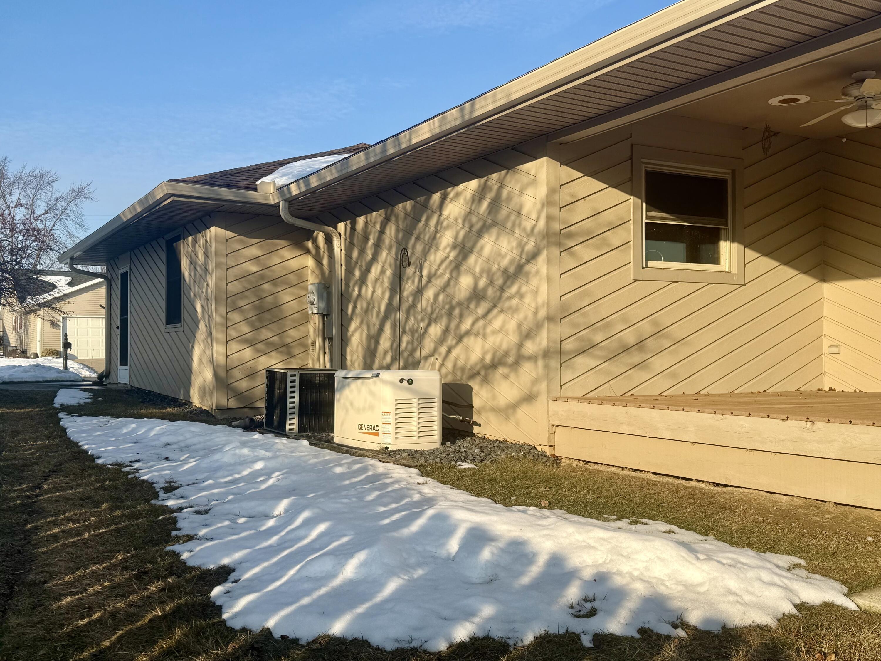 821 Helen Drive, Wapakoneta, Ohio 45895