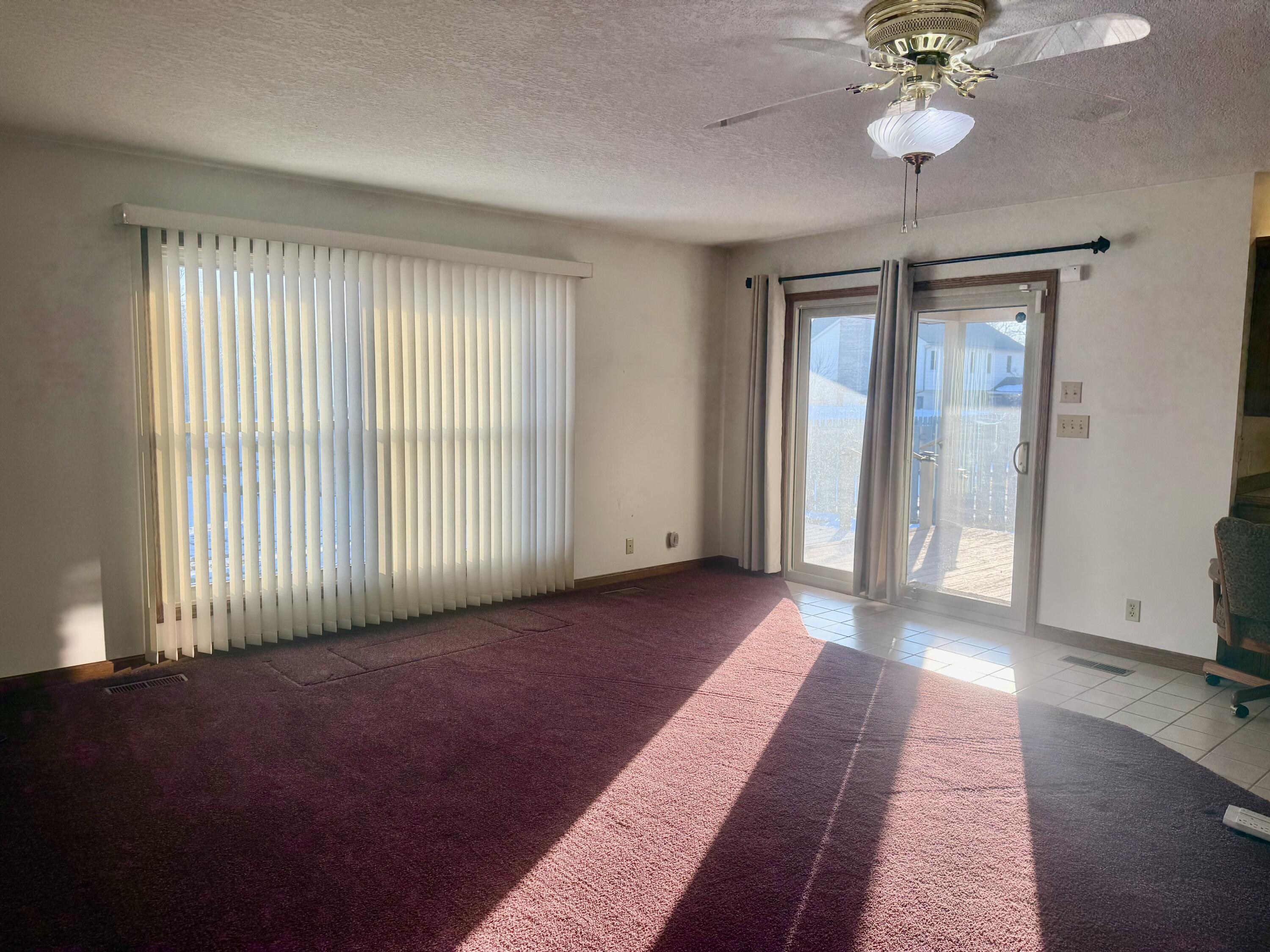 821 Helen Drive, Wapakoneta, Ohio 45895