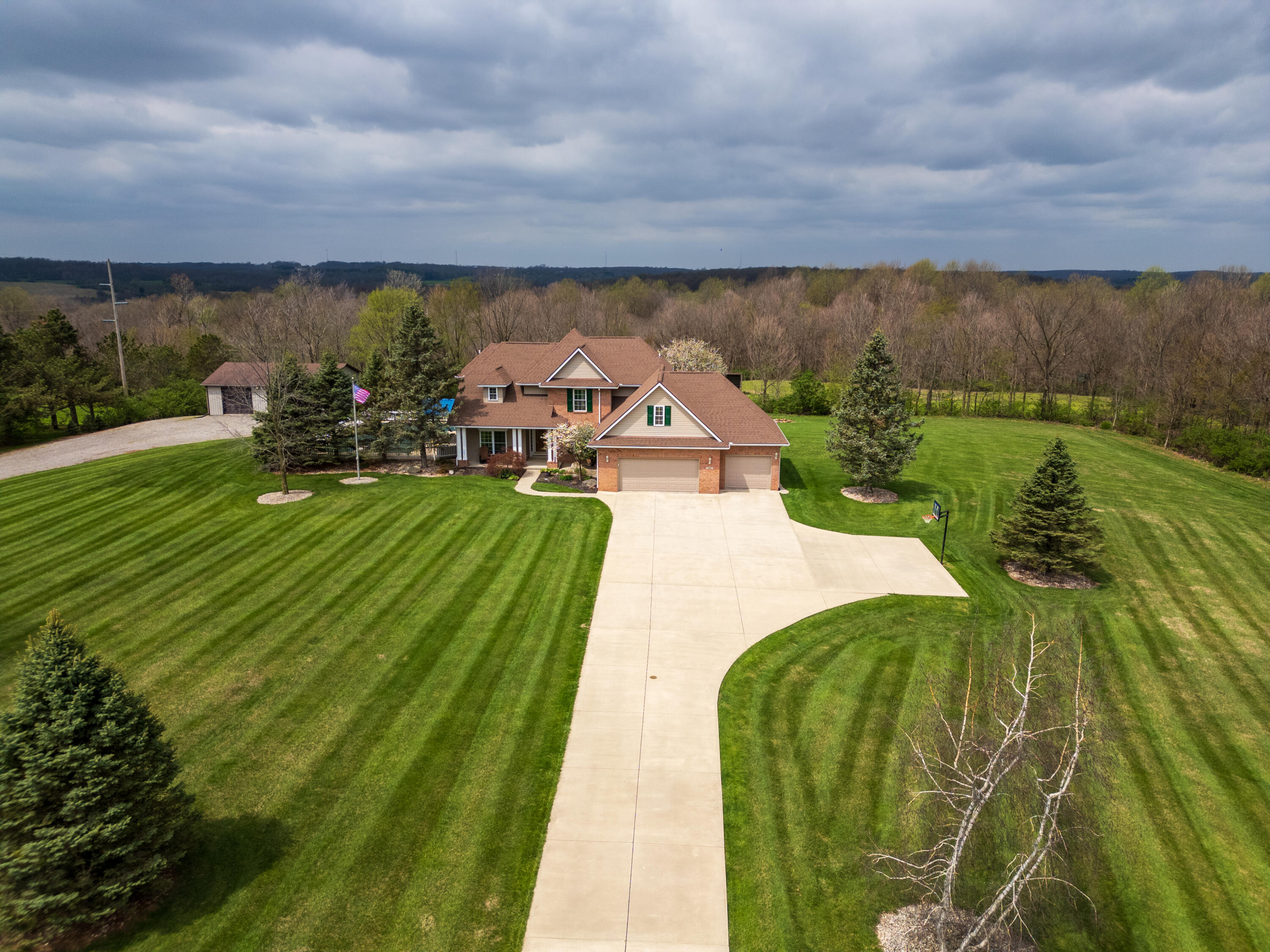 792 County Road 5, Zanesfield, Ohio 43360