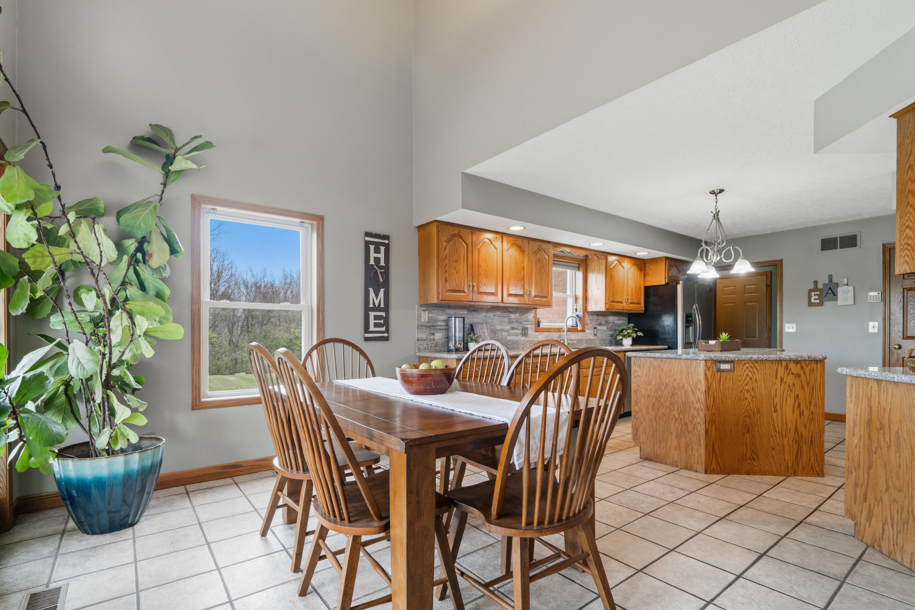 792 County Road 5, Zanesfield, Ohio 43360