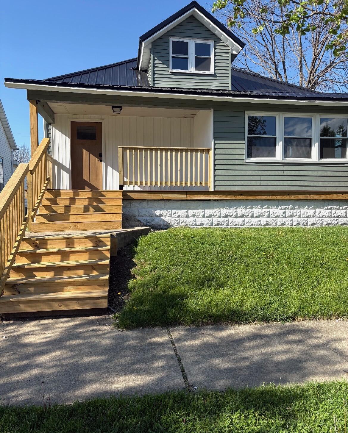 616 Benton Street, Wapakoneta, Ohio 45895