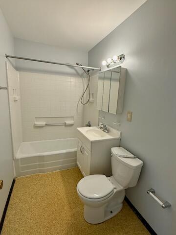 906 Lake Avenue, New Carlisle, Ohio 45344