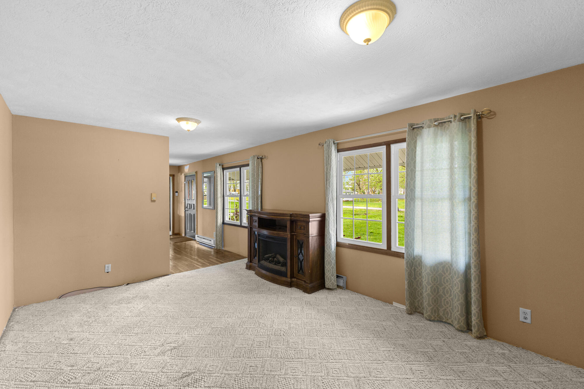 23634 Center Street, Raymond, Ohio 43067