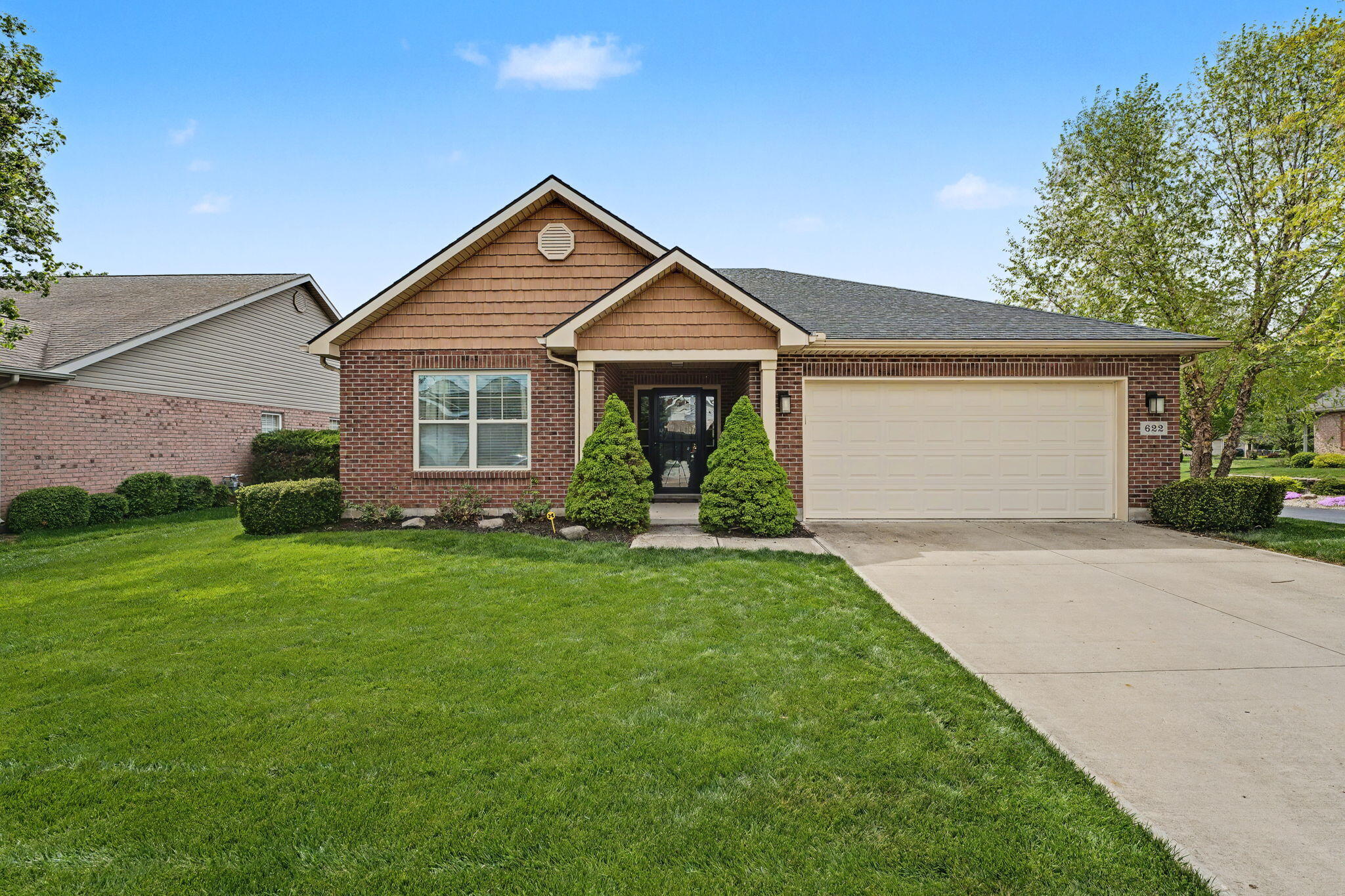 622 Willow Point Court, Troy, Ohio 45373