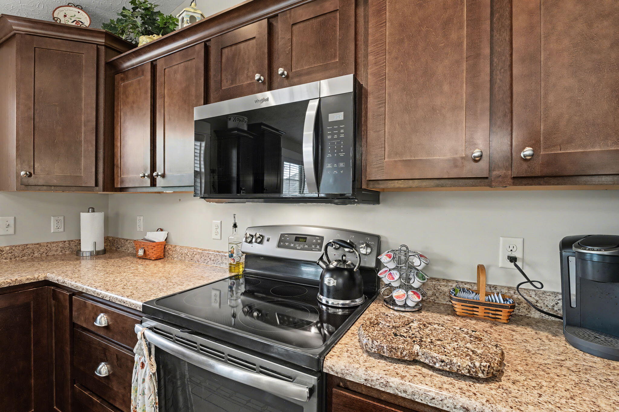 622 Willow Point Court, Troy, Ohio 45373