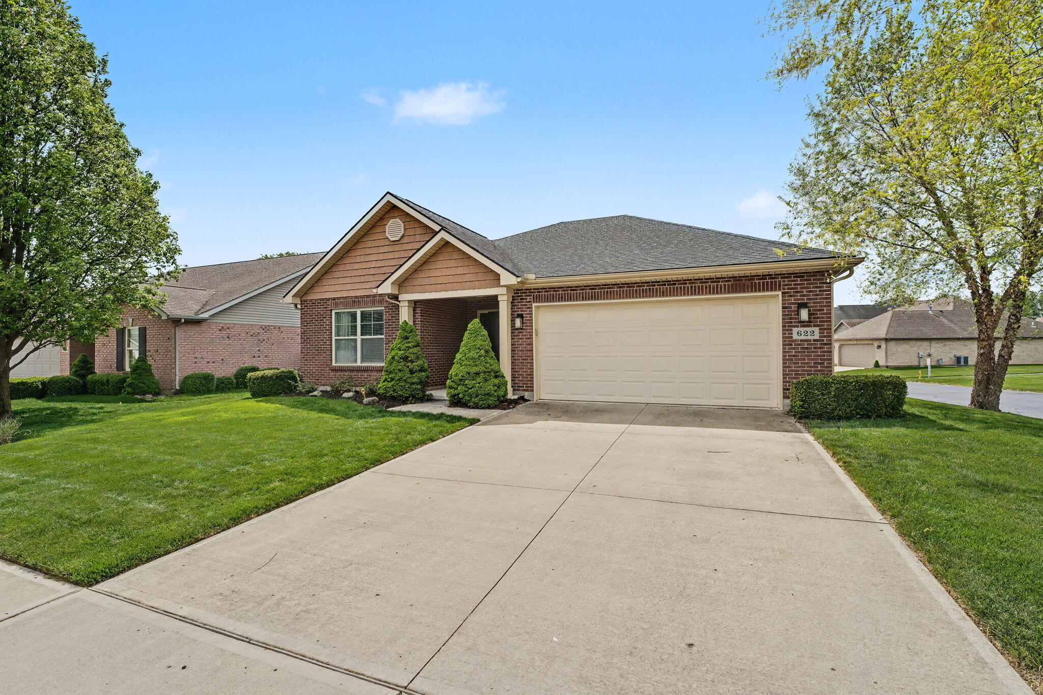 622 Willow Point Court, Troy, Ohio 45373