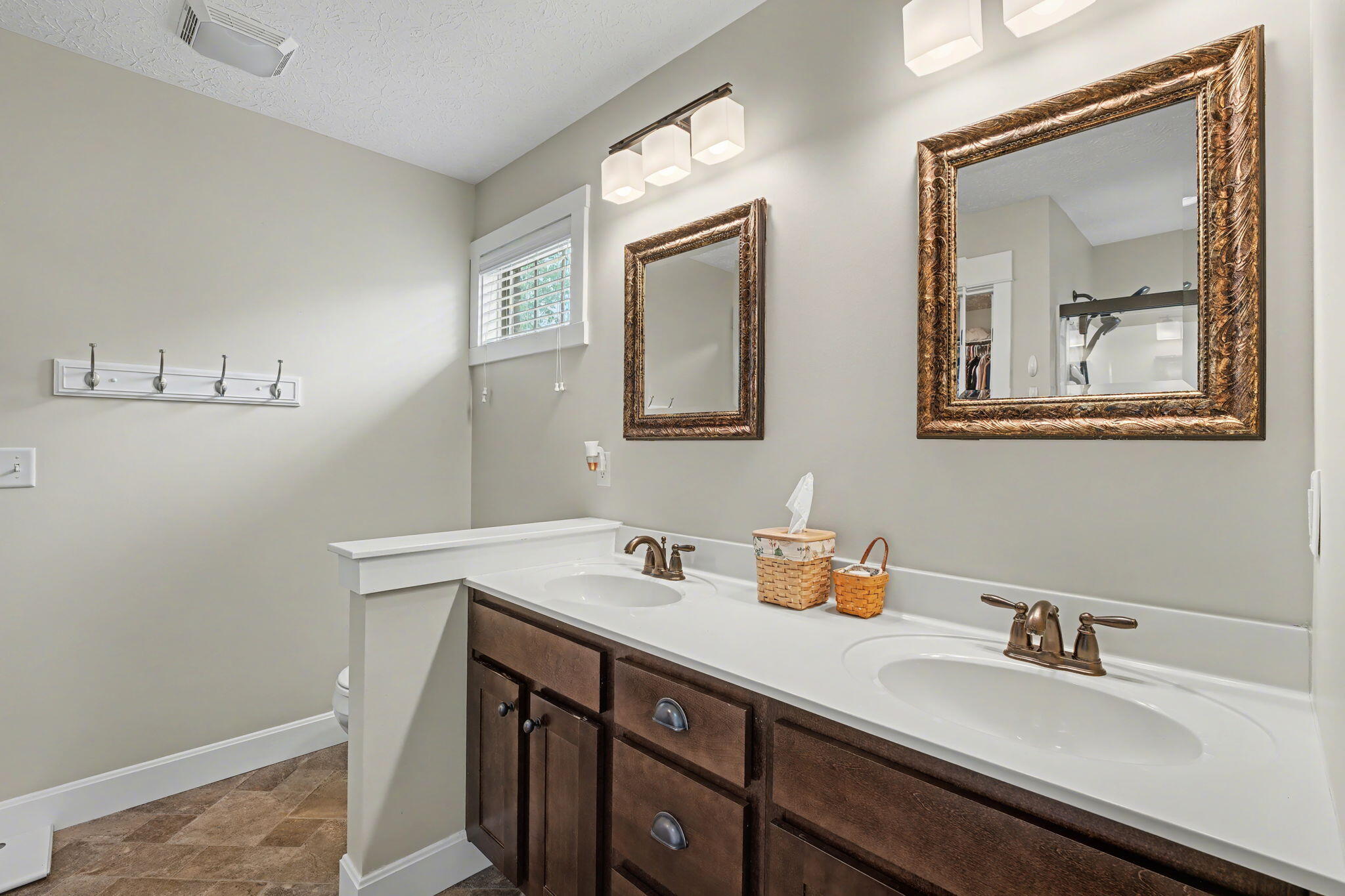 622 Willow Point Court, Troy, Ohio 45373