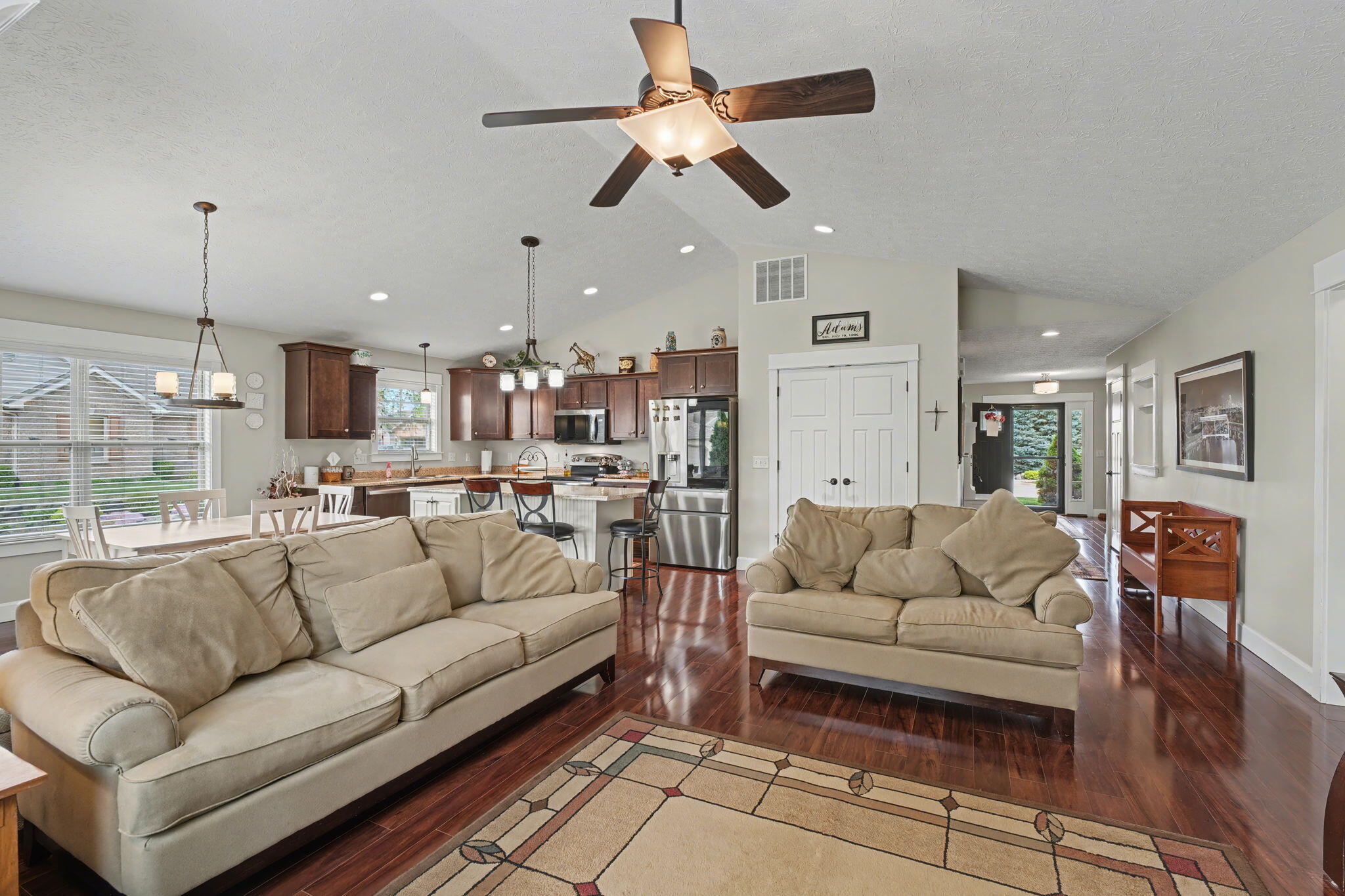 622 Willow Point Court, Troy, Ohio 45373