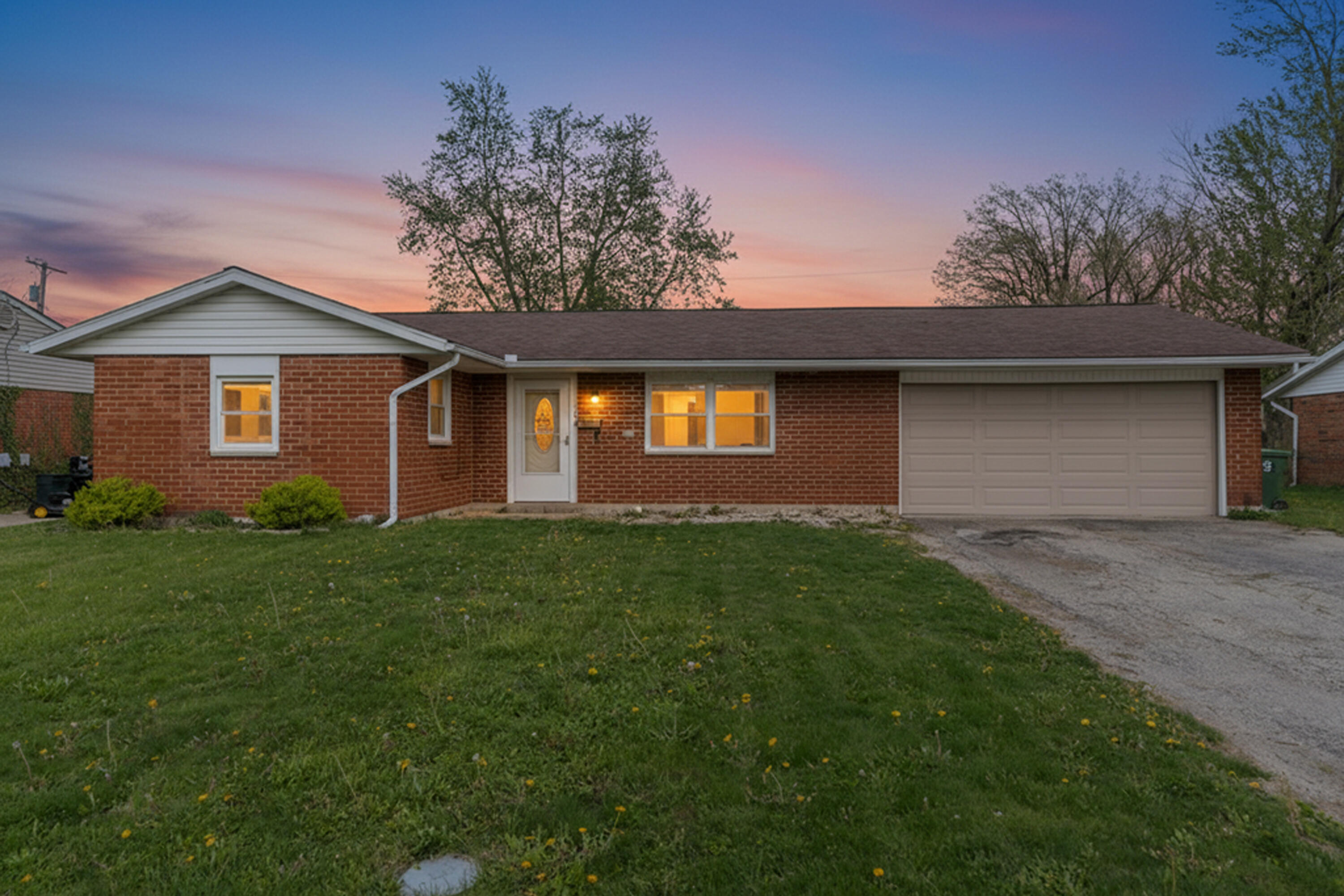 1720 Fair Oaks Drive, Sidney, Ohio 45365