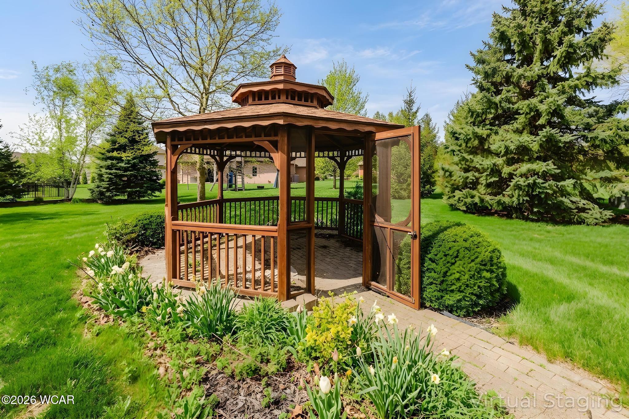 348 Sycamore Court, Bluffton, Ohio