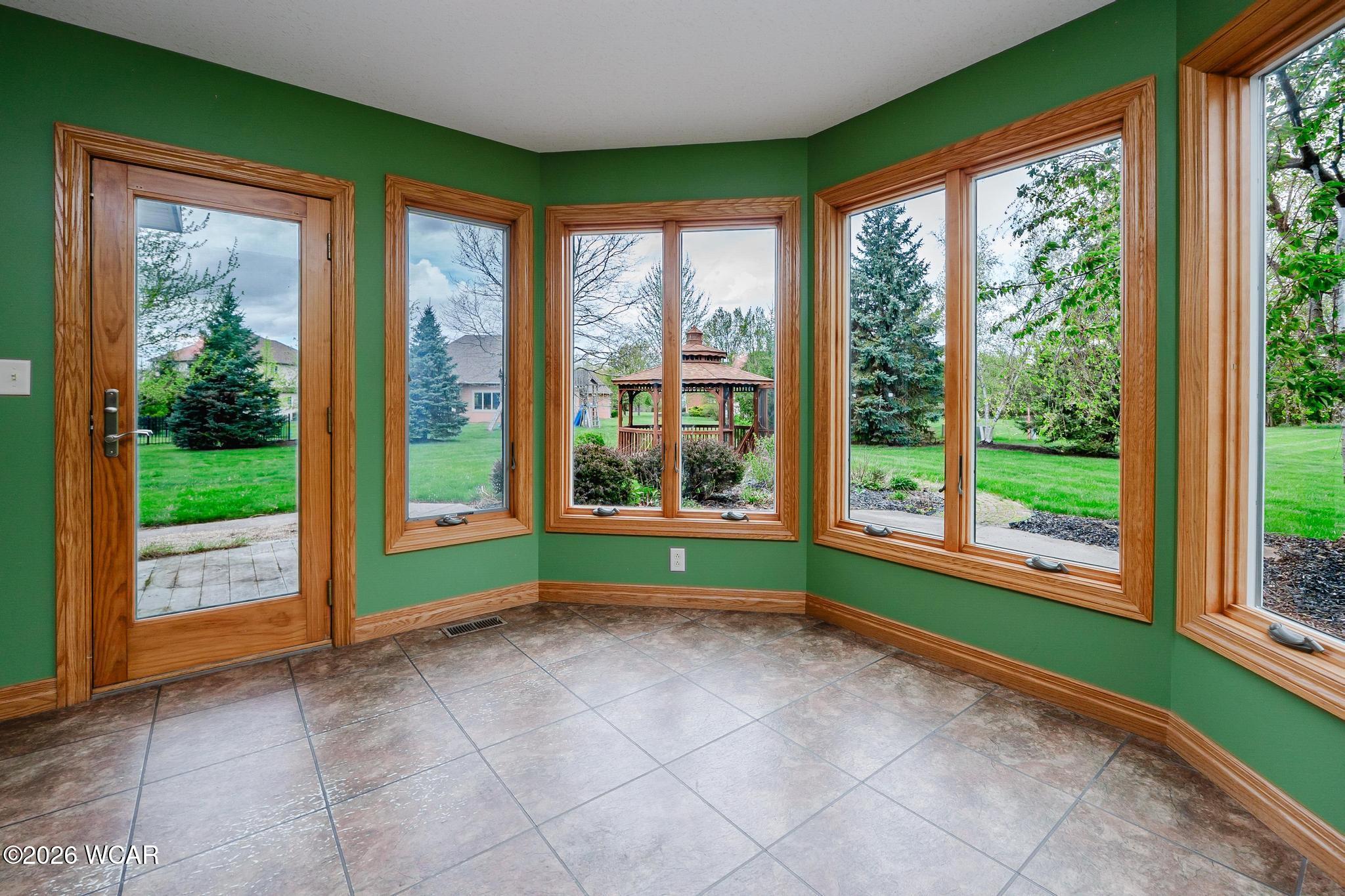 348 Sycamore Court, Bluffton, Ohio