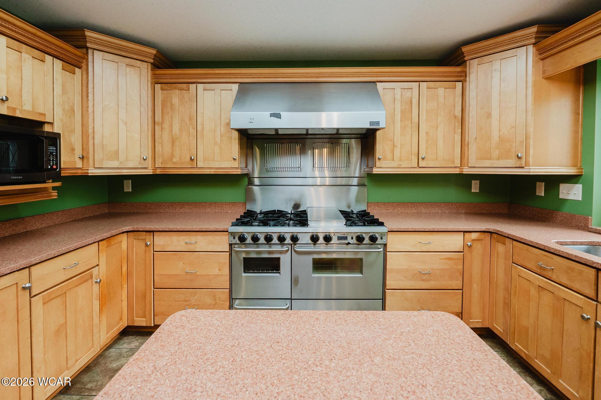 348 Sycamore Court, Bluffton, Ohio