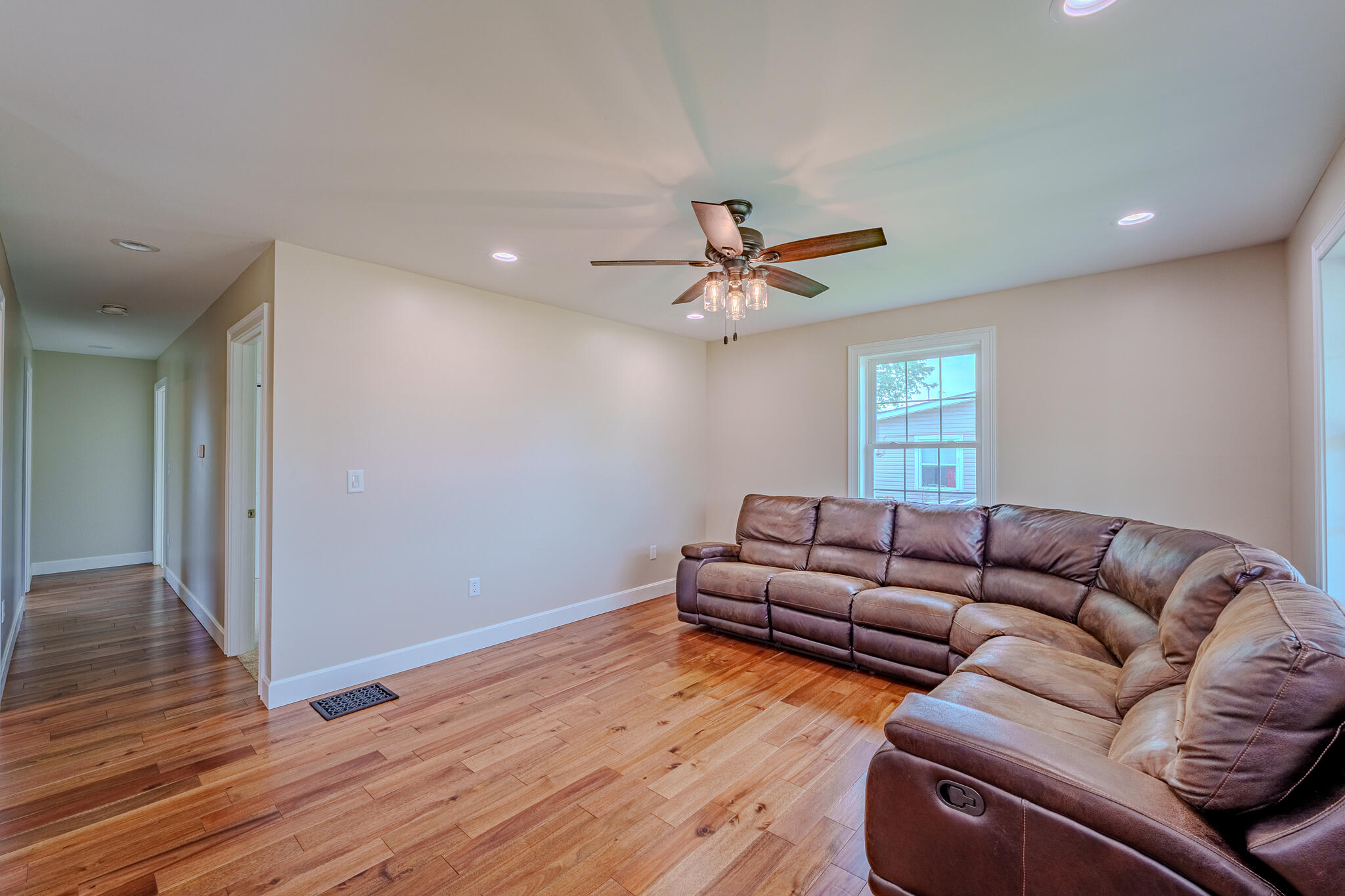 332 Galewood Drive, New Carlisle, Ohio 45344