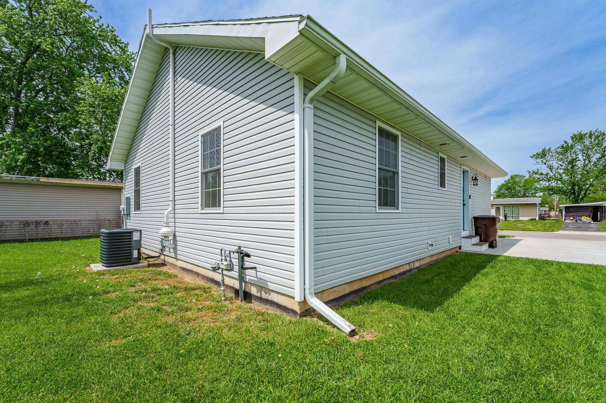 332 Galewood Drive, New Carlisle, Ohio 45344