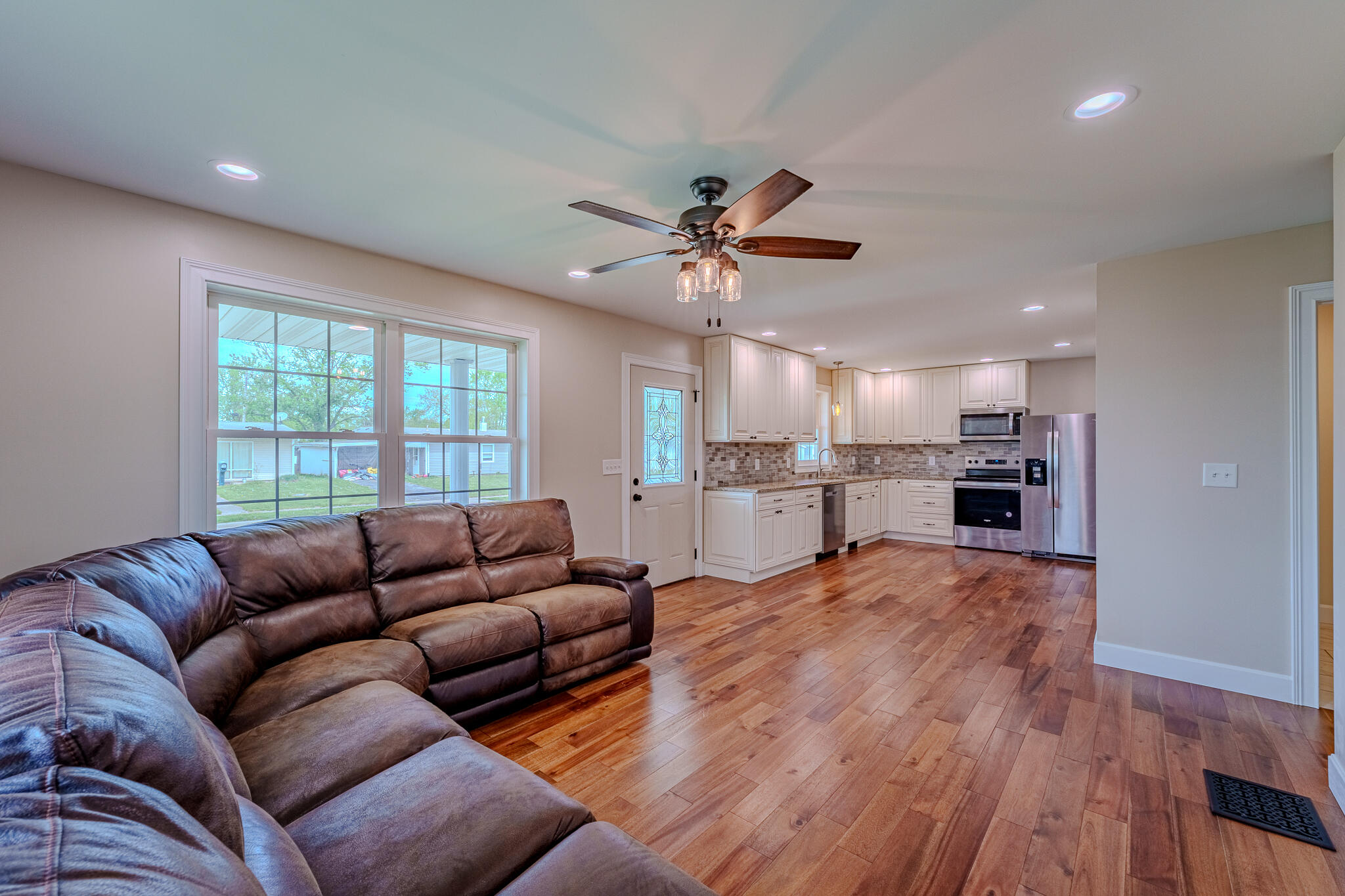 332 Galewood Drive, New Carlisle, Ohio 45344