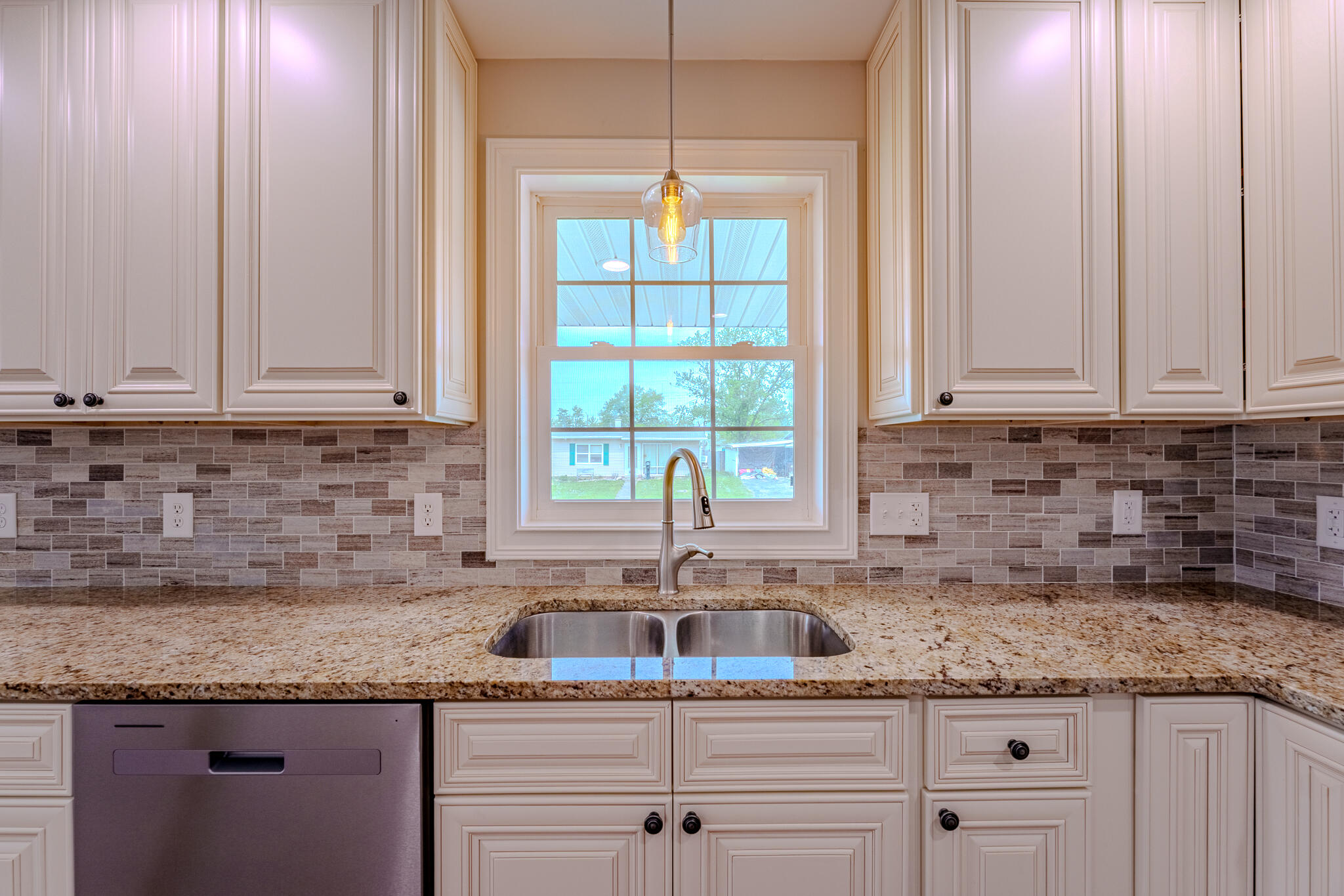 332 Galewood Drive, New Carlisle, Ohio 45344