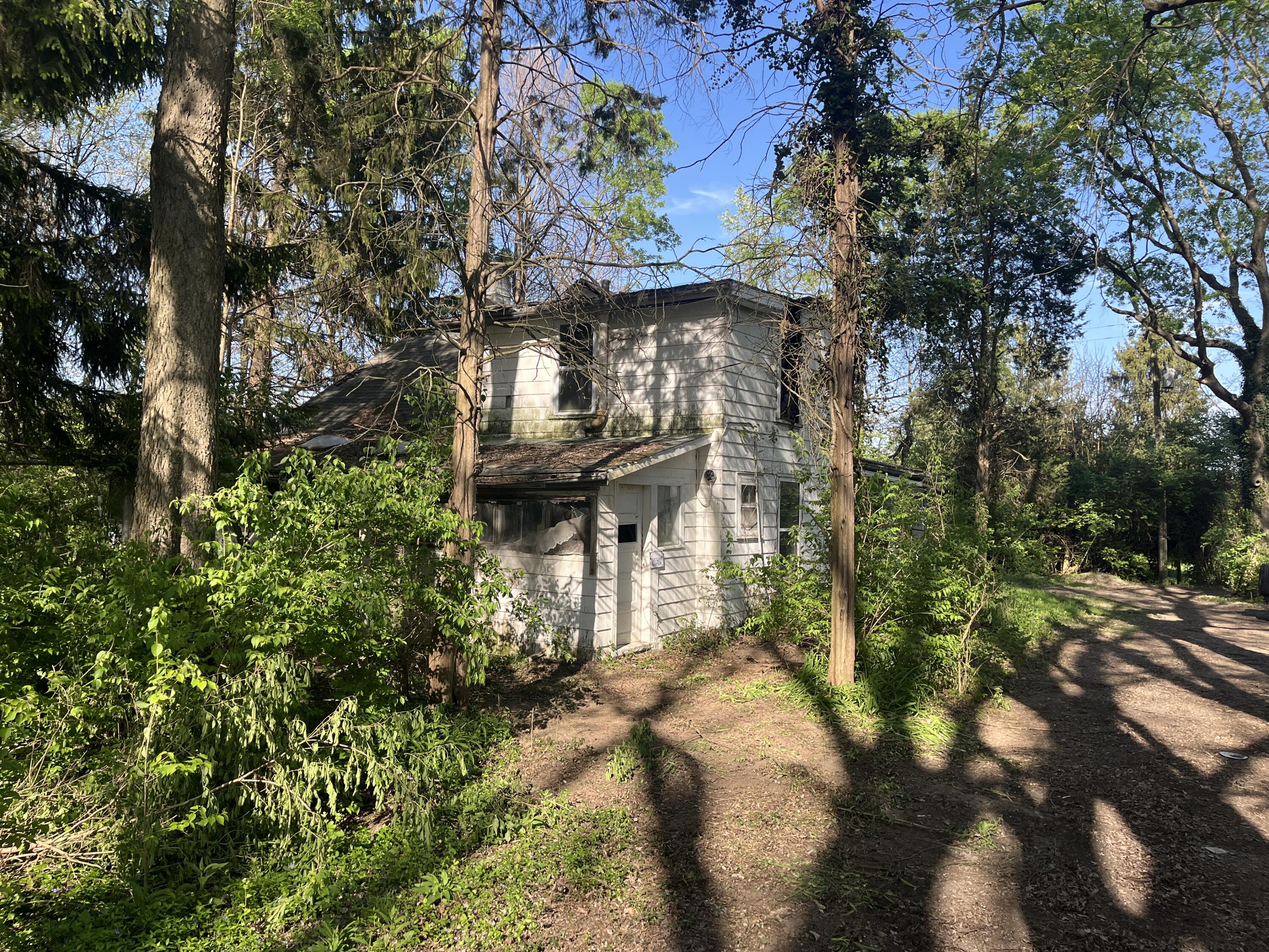 4004 Sintz Road, Springfield, Ohio 45504