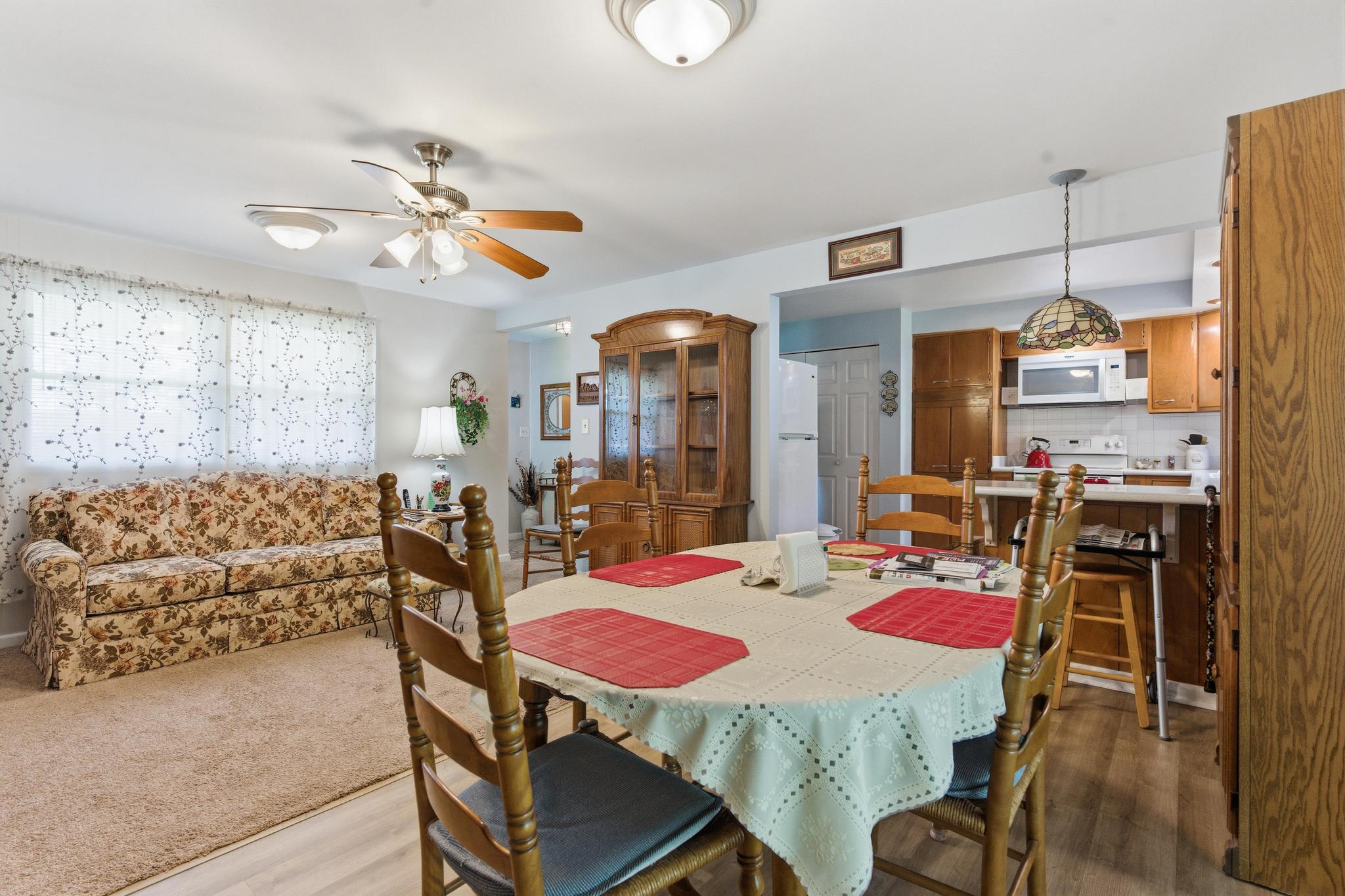 422 Sherwood Park Drive, Springfield, Ohio 45505