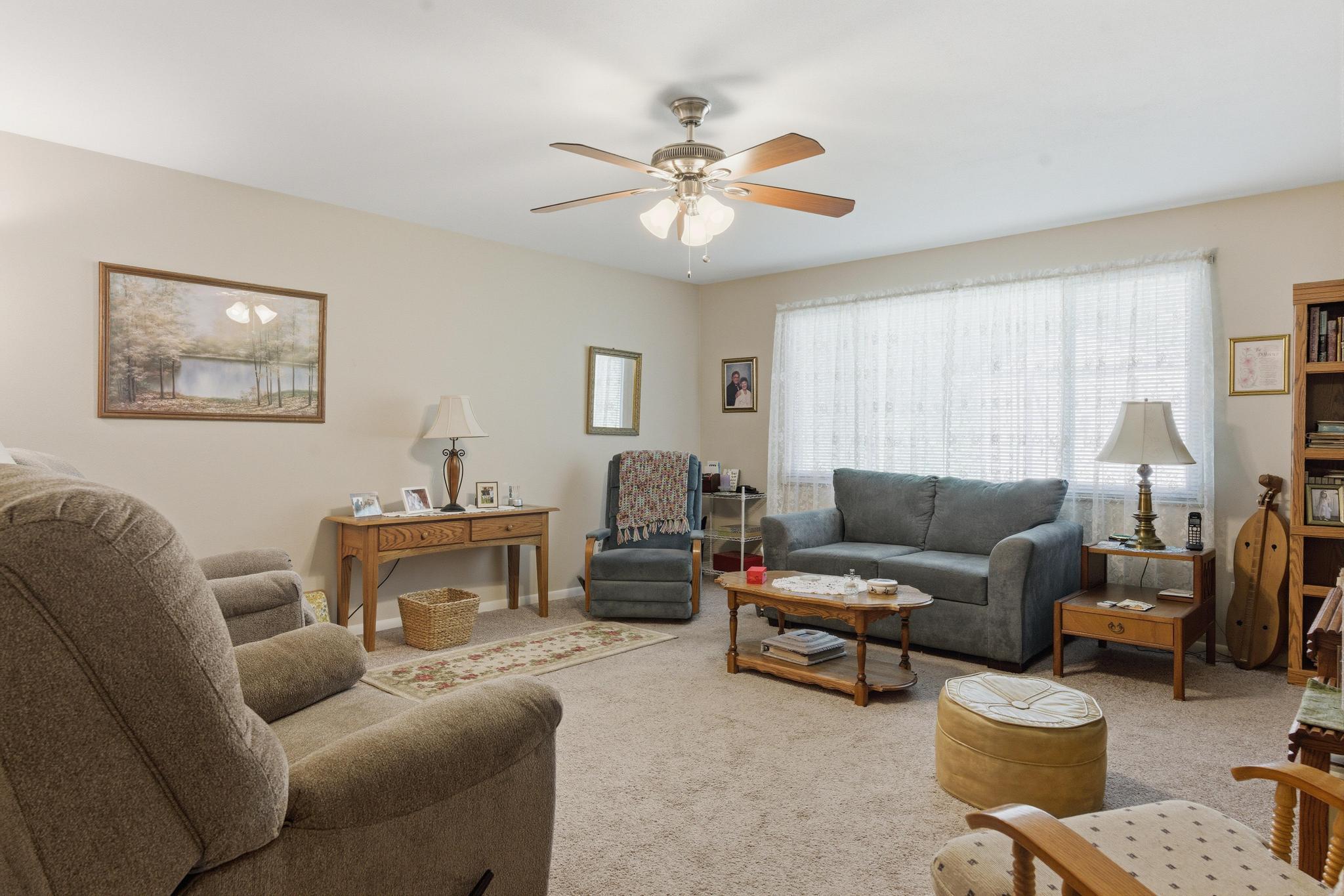 422 Sherwood Park Drive, Springfield, Ohio 45505